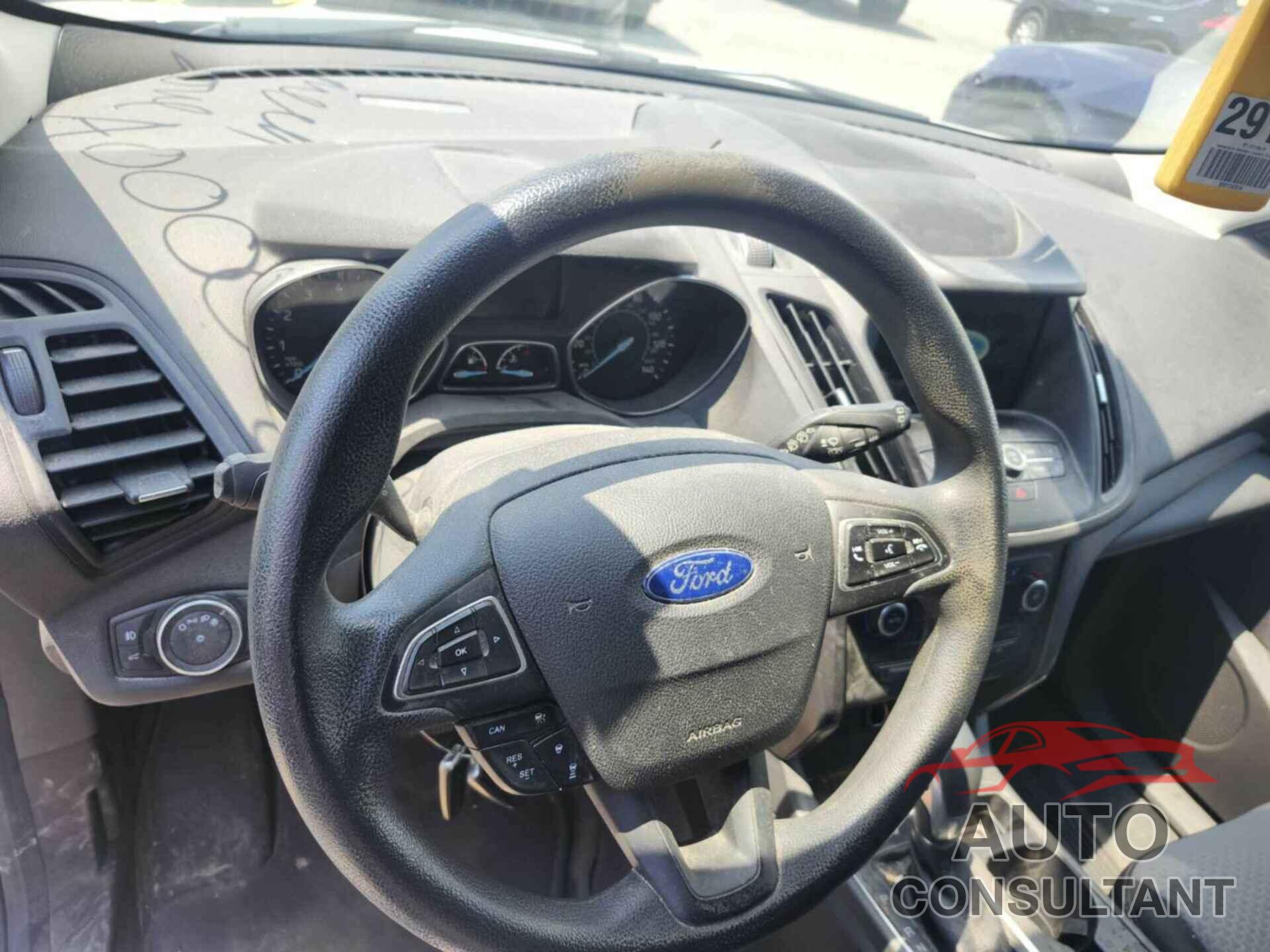 FORD ESCAPE 2019 - 1FMCU0GD8KUC07852
