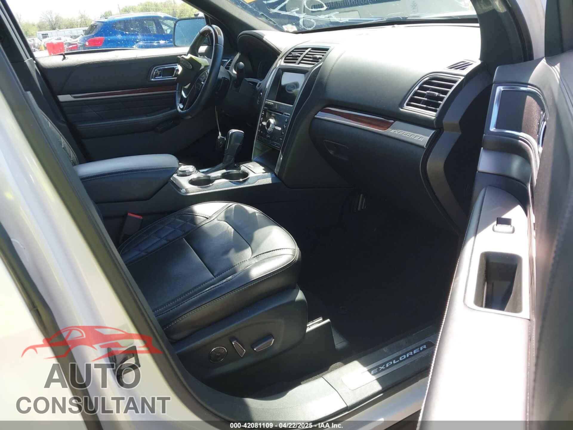 FORD EXPLORER 2018 - 1FM5K8HT5JGB55905