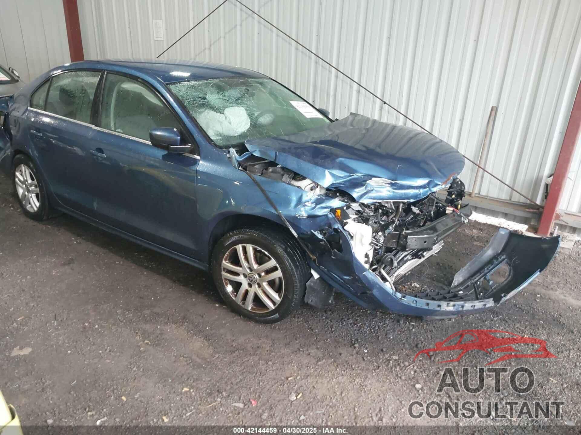 VOLKSWAGEN JETTA 2017 - 3VW2B7AJ3HM310703