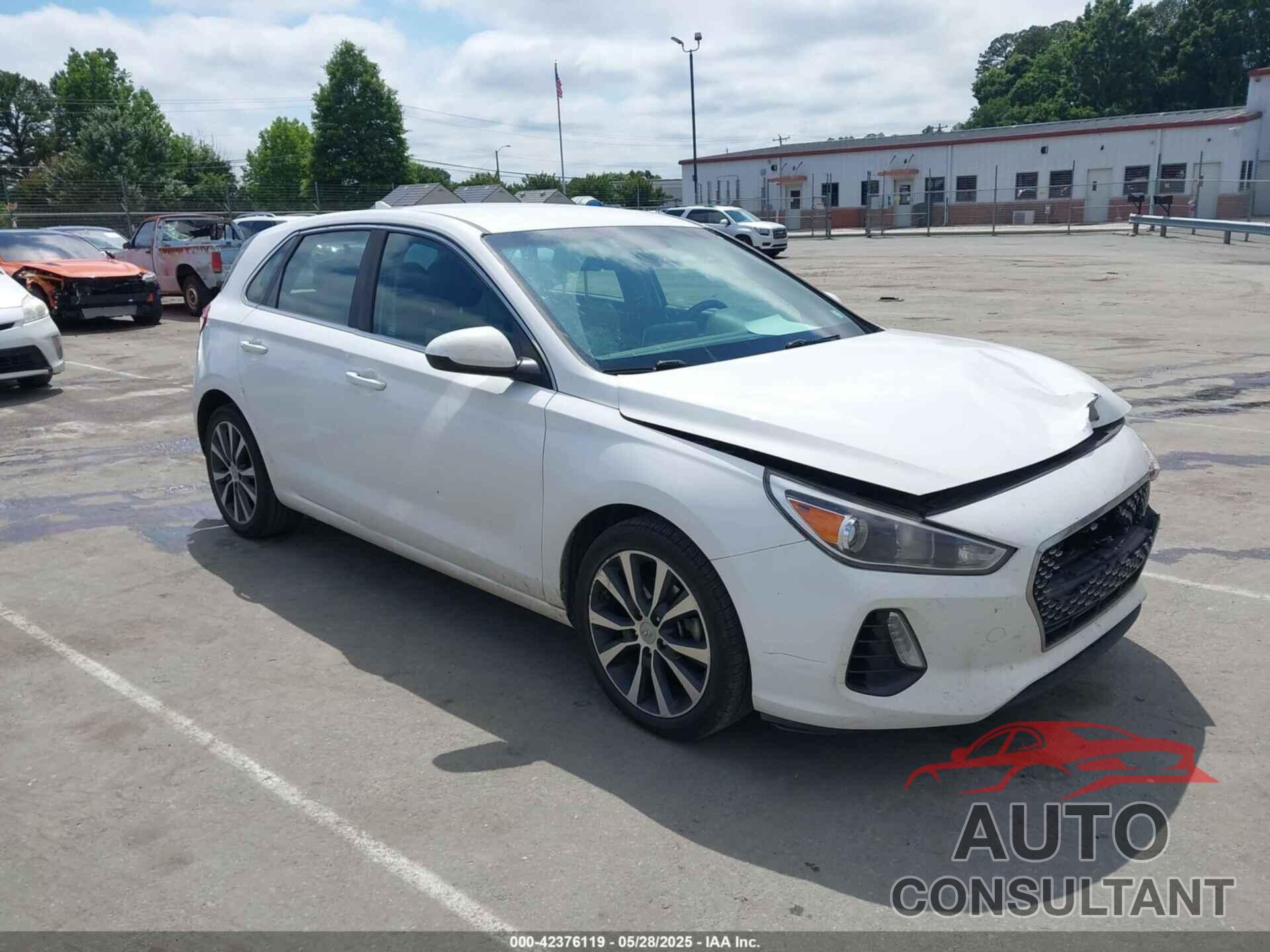 HYUNDAI ELANTRA GT 2018 - KMHH35LEXJU011561