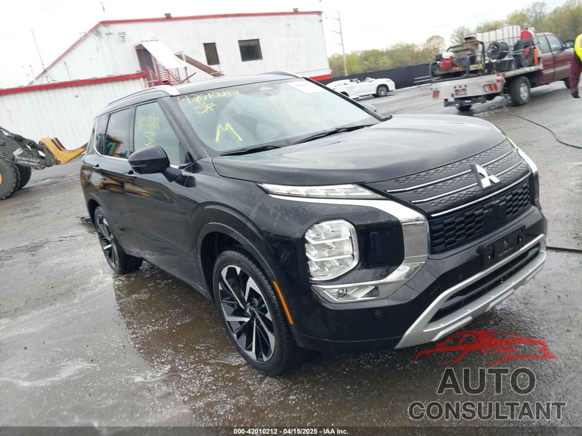 MITSUBISHI OUTLANDER 2024 - JA4J4WA86RZ039386