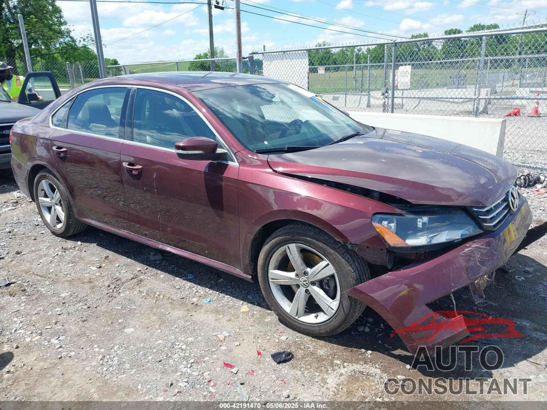 VOLKSWAGEN PASSAT 2013 - 1VWBP7A35DC080144