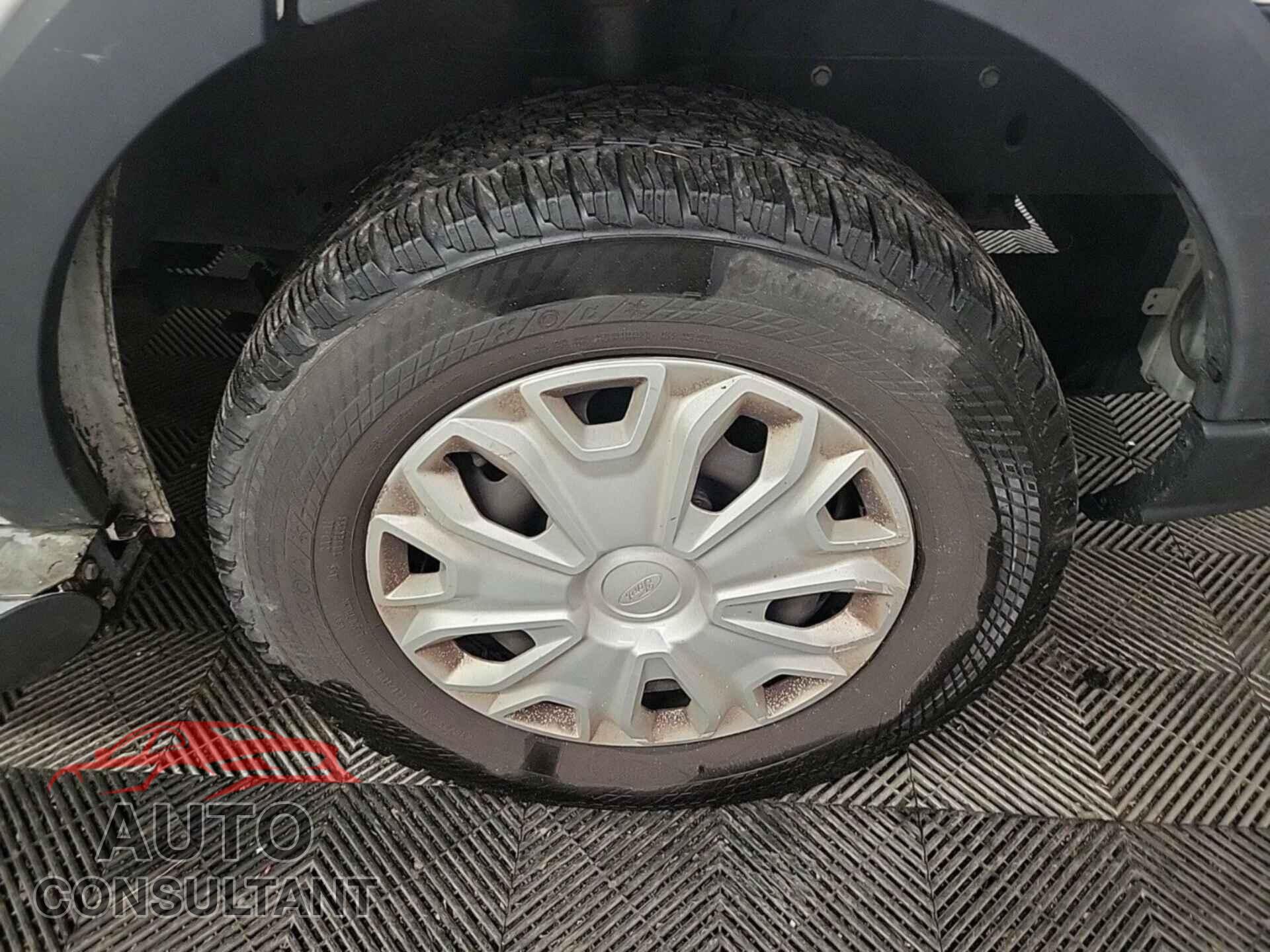 FORD TRANSIT 2019 - 1FTYR1YM2KKB51144