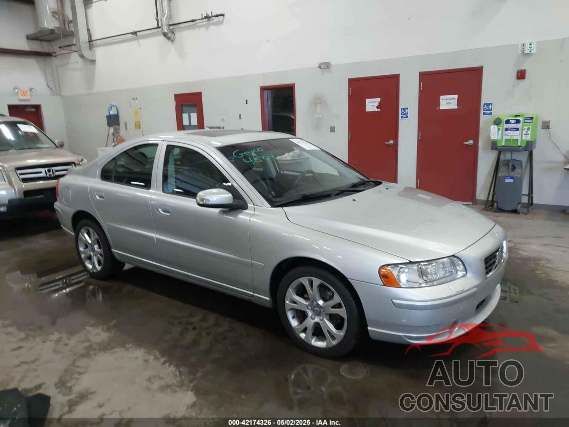 VOLVO S60 2009 - YV1RH592492740700