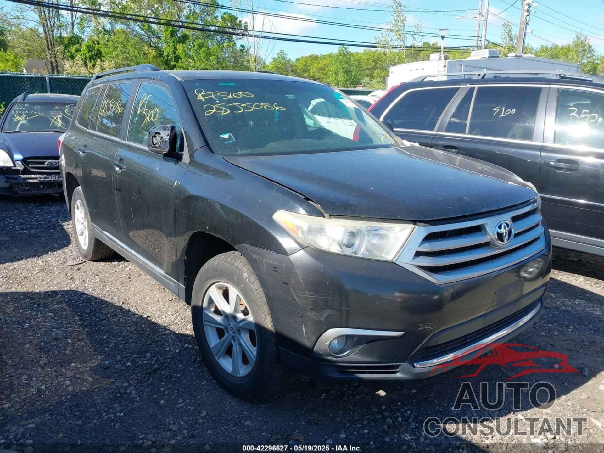 TOYOTA HIGHLANDER 2013 - 5TDBK3EH1DS179154