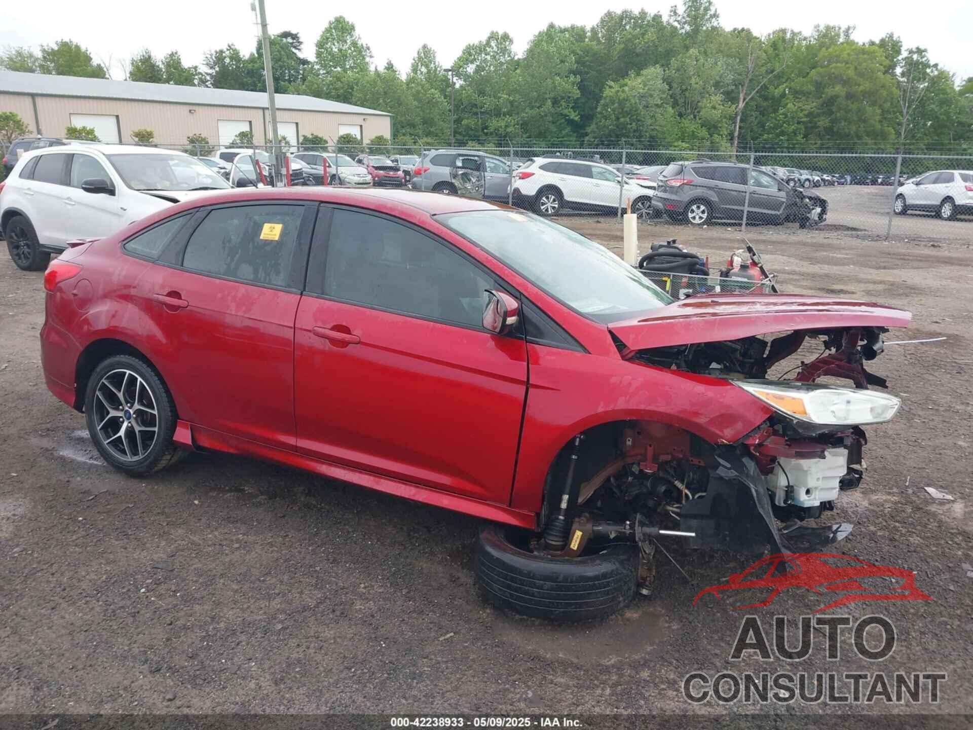 FORD FOCUS 2015 - 1FADP3F26FL302963