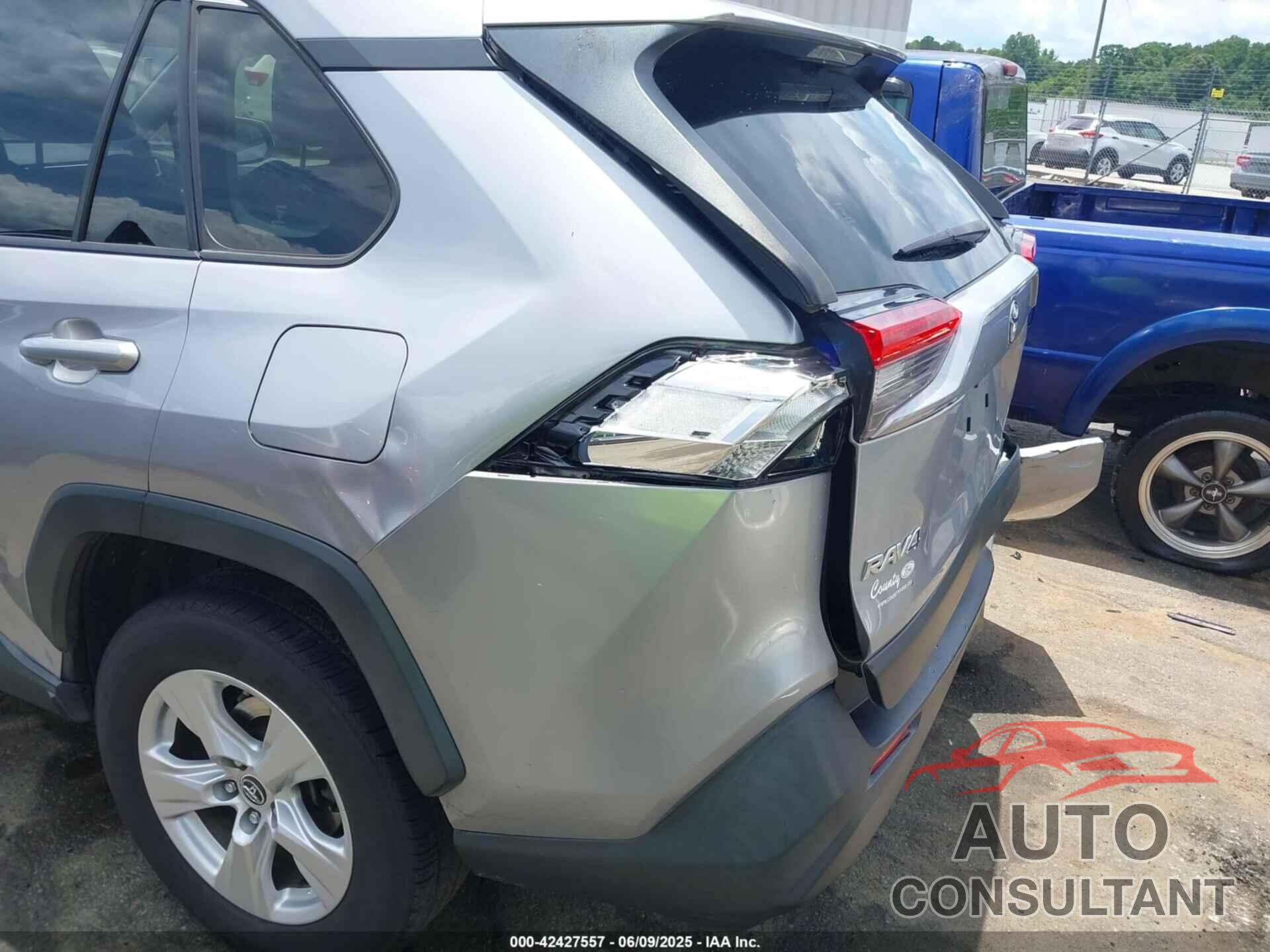 TOYOTA RAV4 2019 - JTMW1RFV1KD505216