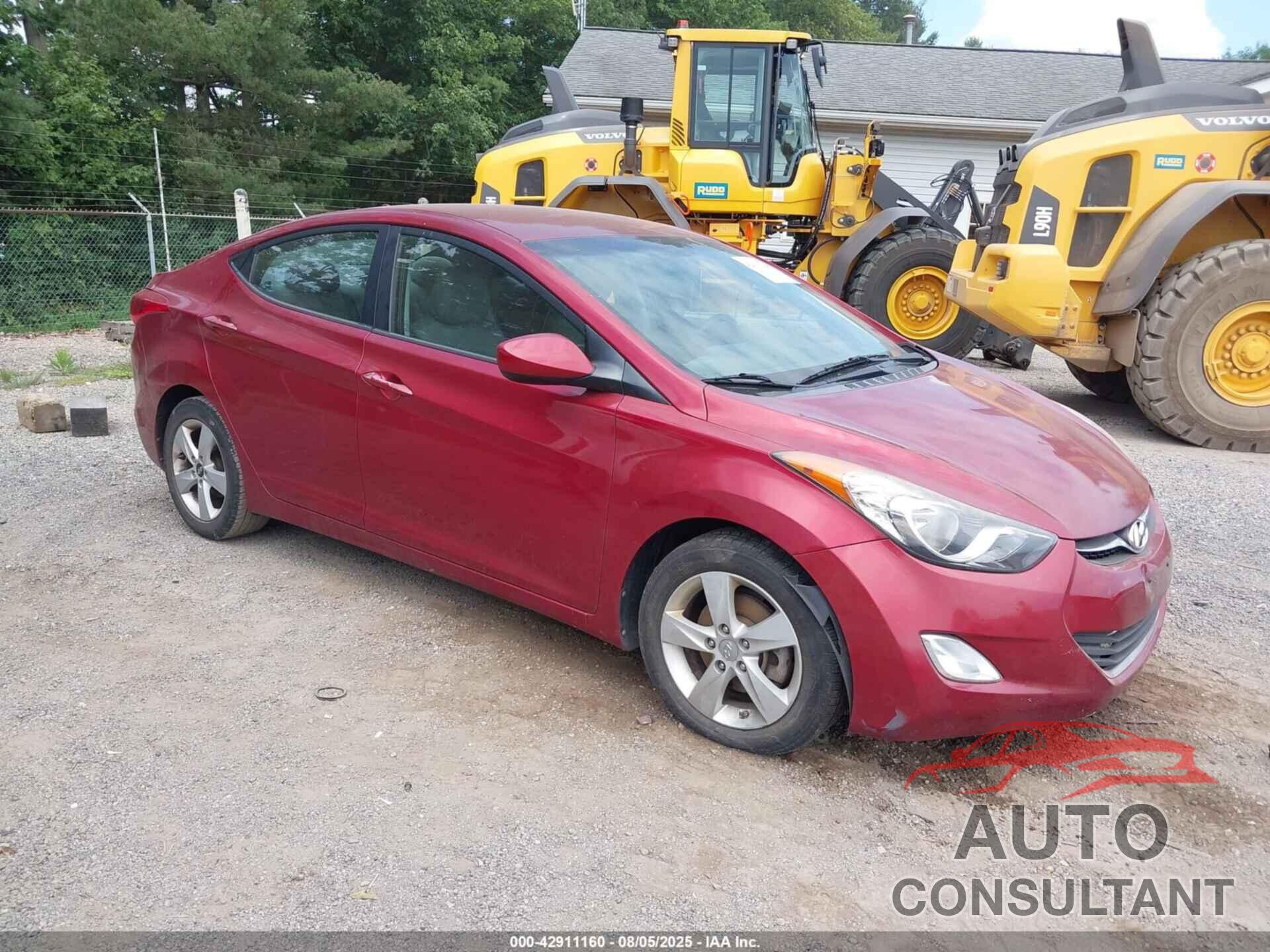 HYUNDAI ELANTRA 2013 - 5NPDH4AE1DH390708