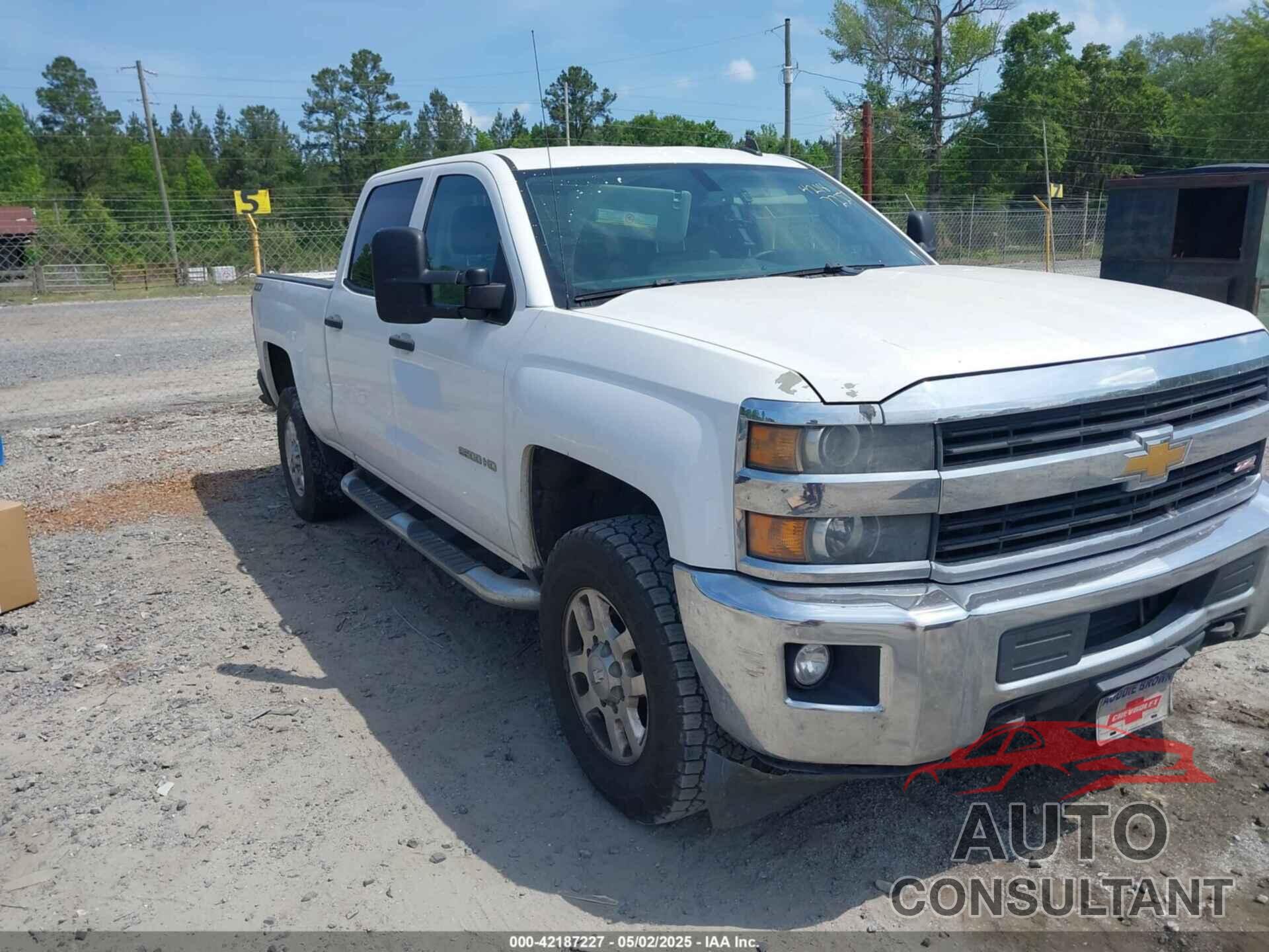 CHEVROLET SILVERADO 2500HD 2015 - 1GC1KVEG8FF150588