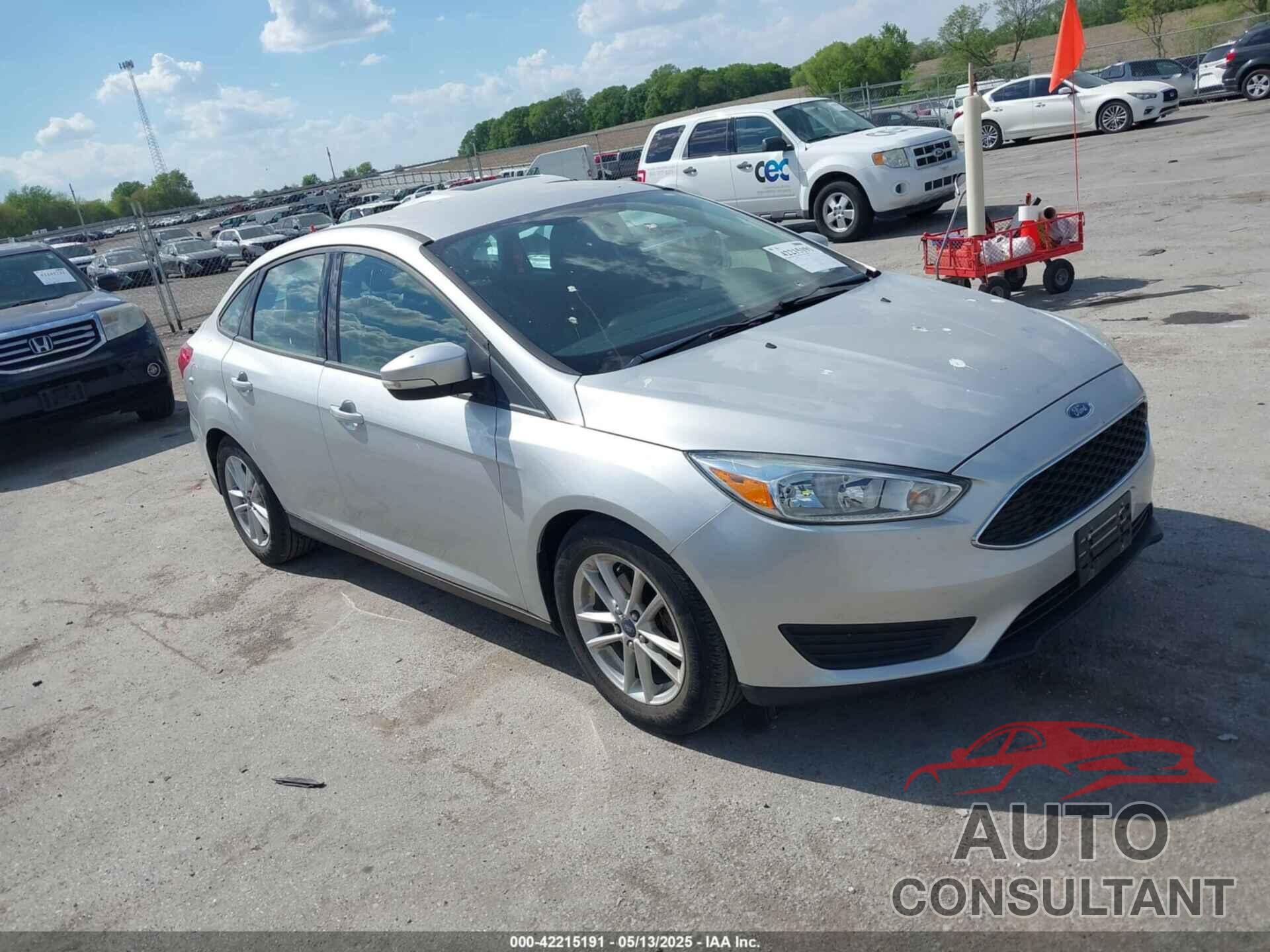 FORD FOCUS 2015 - 1FADP3F22FL237903