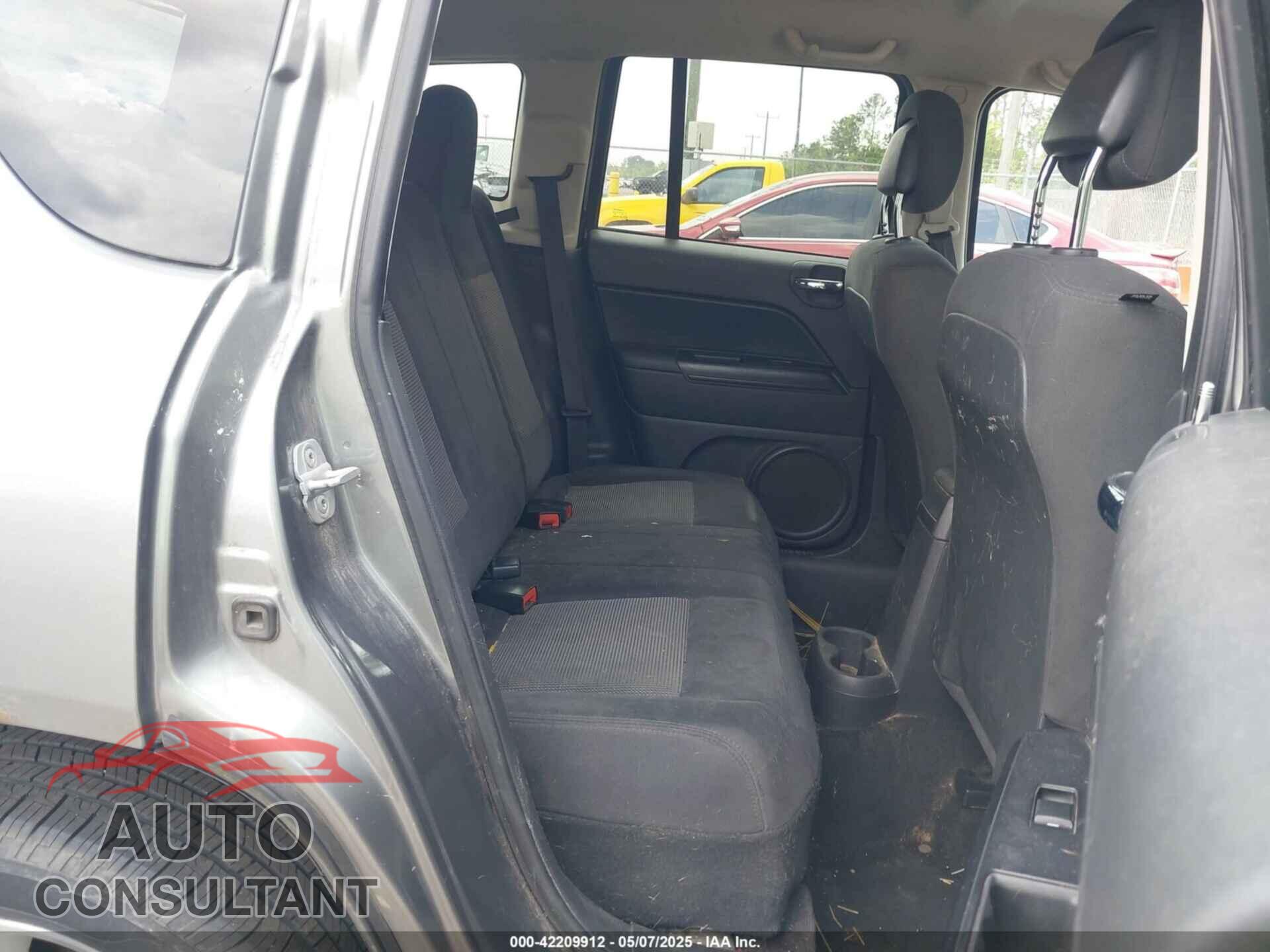 JEEP COMPASS 2012 - 1C4NJCBA4CD722465
