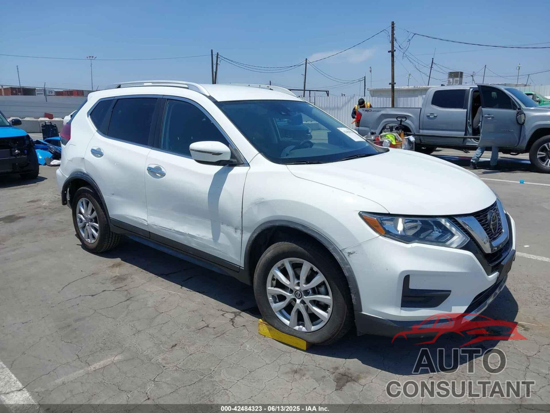 NISSAN ROGUE 2020 - KNMAT2MT3LP529563