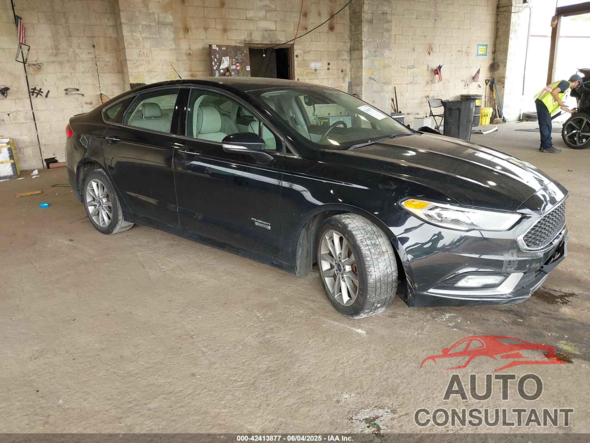 FORD FUSION ENERGI 2017 - 3FA6P0SU3HR268788