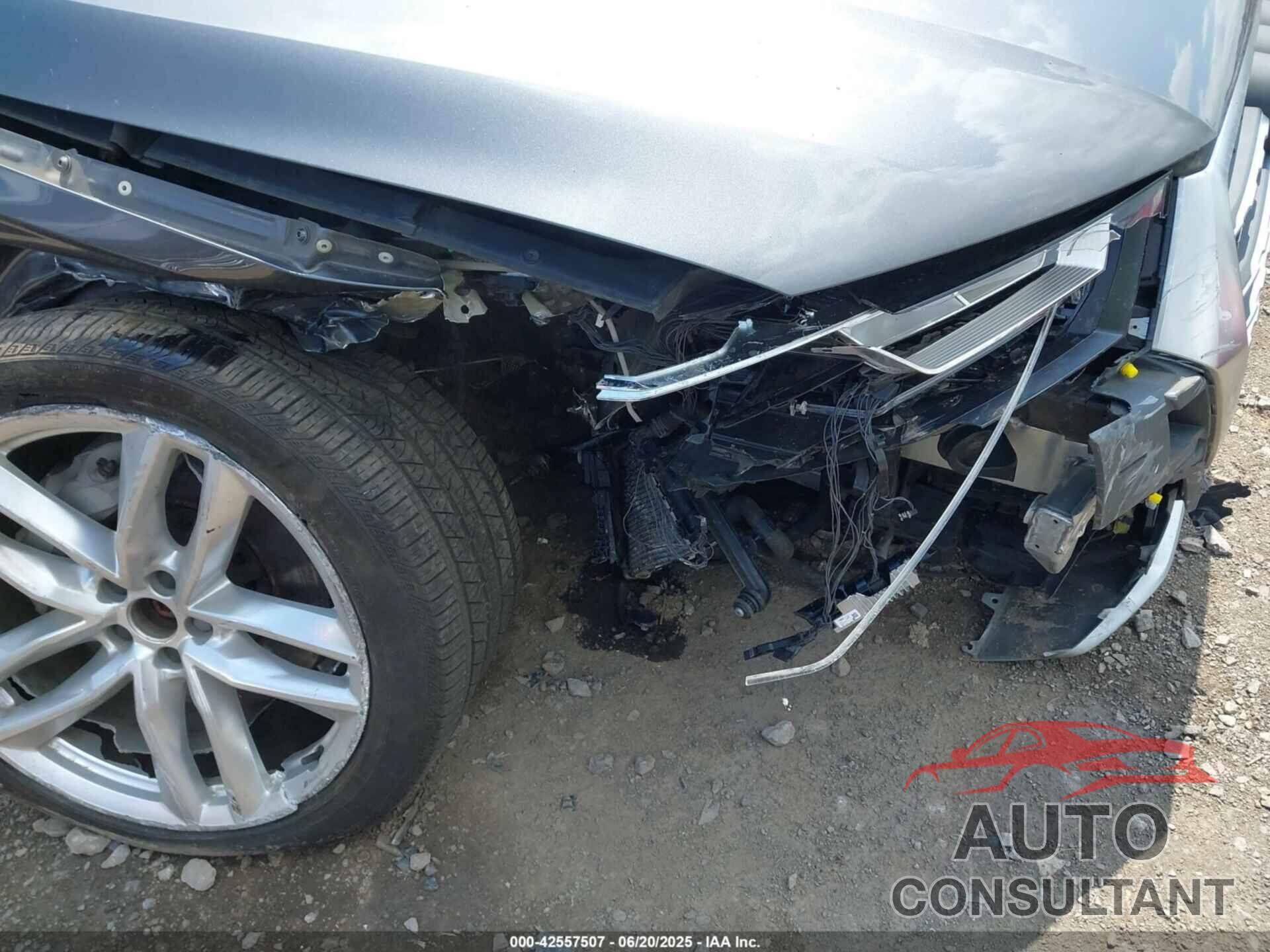AUDI Q7 2018 - WA1VAAF75JD036199