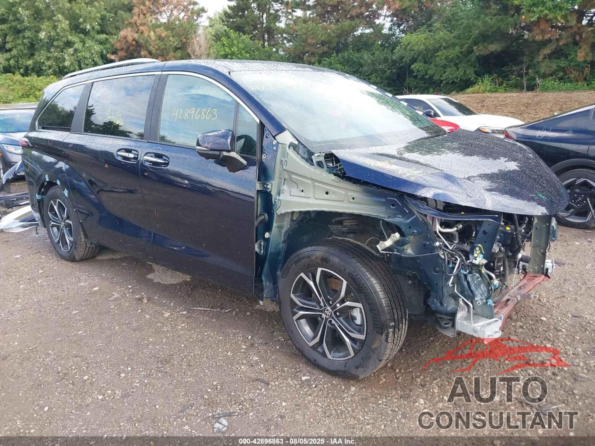 TOYOTA SIENNA 2025 - 5TDESKFC0SS174373
