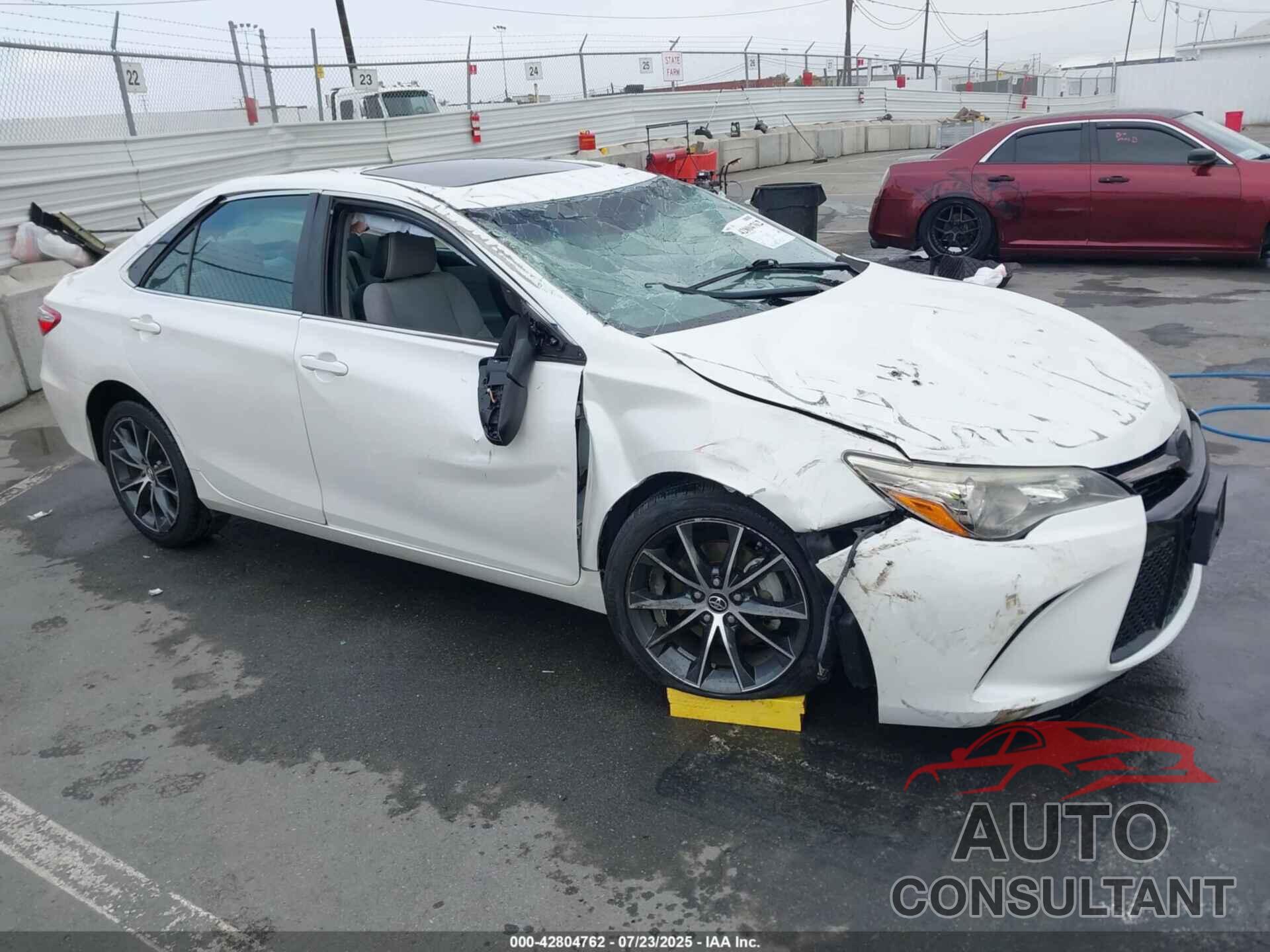 TOYOTA CAMRY 2016 - 4T1BF1FK3GU582051
