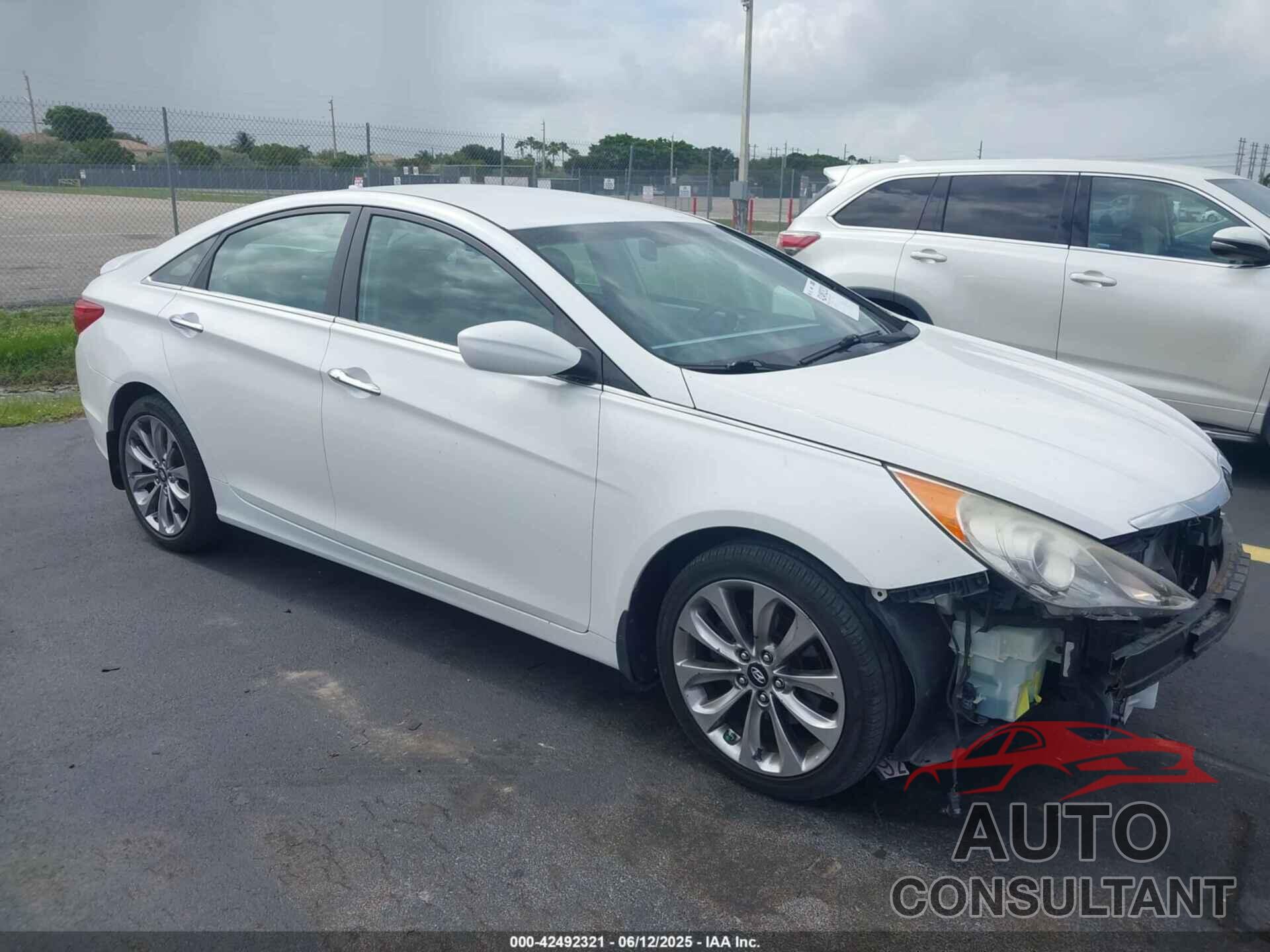 HYUNDAI SONATA 2011 - 5NPEC4AC9BH121628