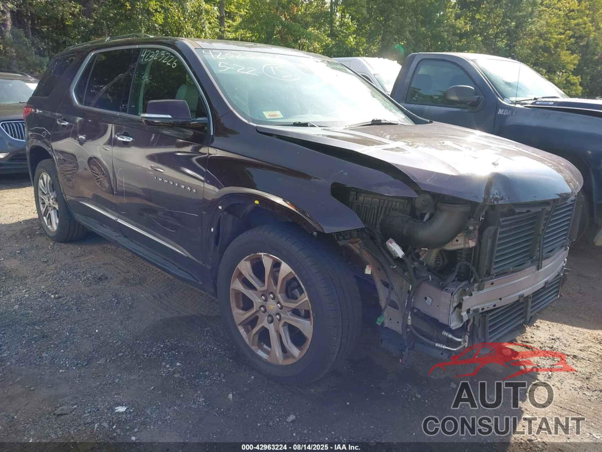 CHEVROLET TRAVERSE 2019 - 1GNEVKKW2KJ125106