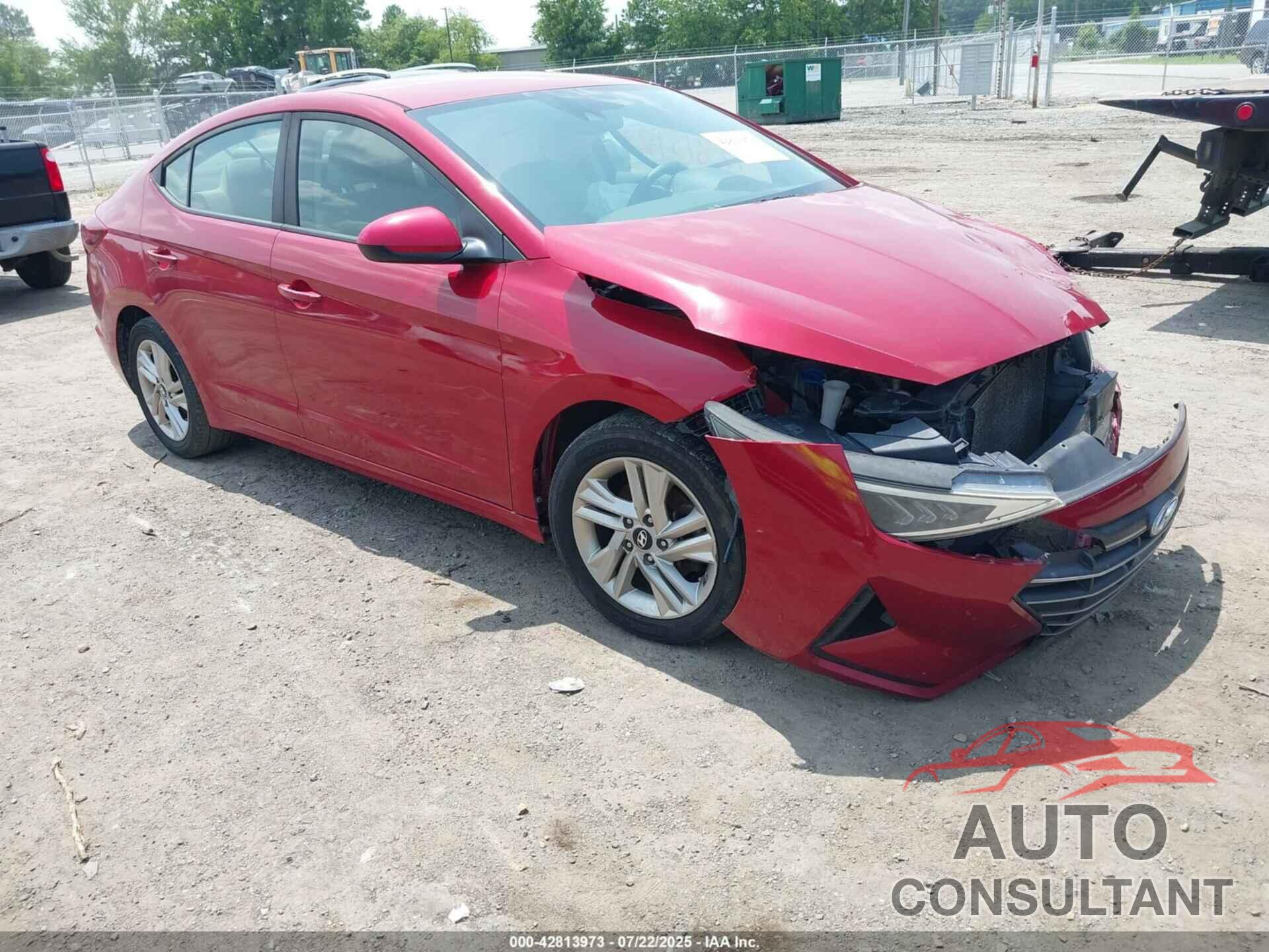 HYUNDAI ELANTRA 2019 - KMHD84LF2KU744644