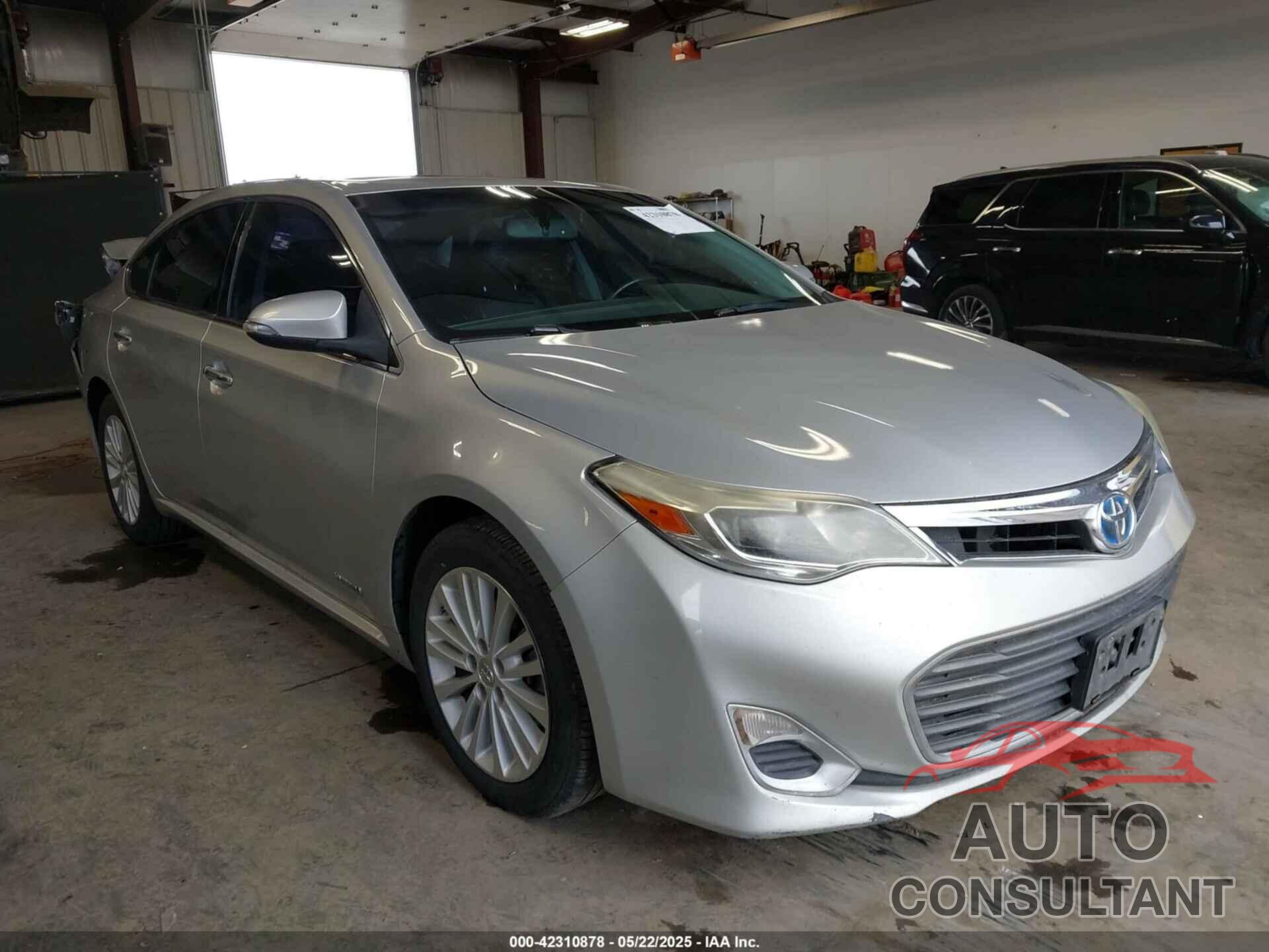 TOYOTA AVALON HYBRID 2013 - 4T1BD1EB3DU005765