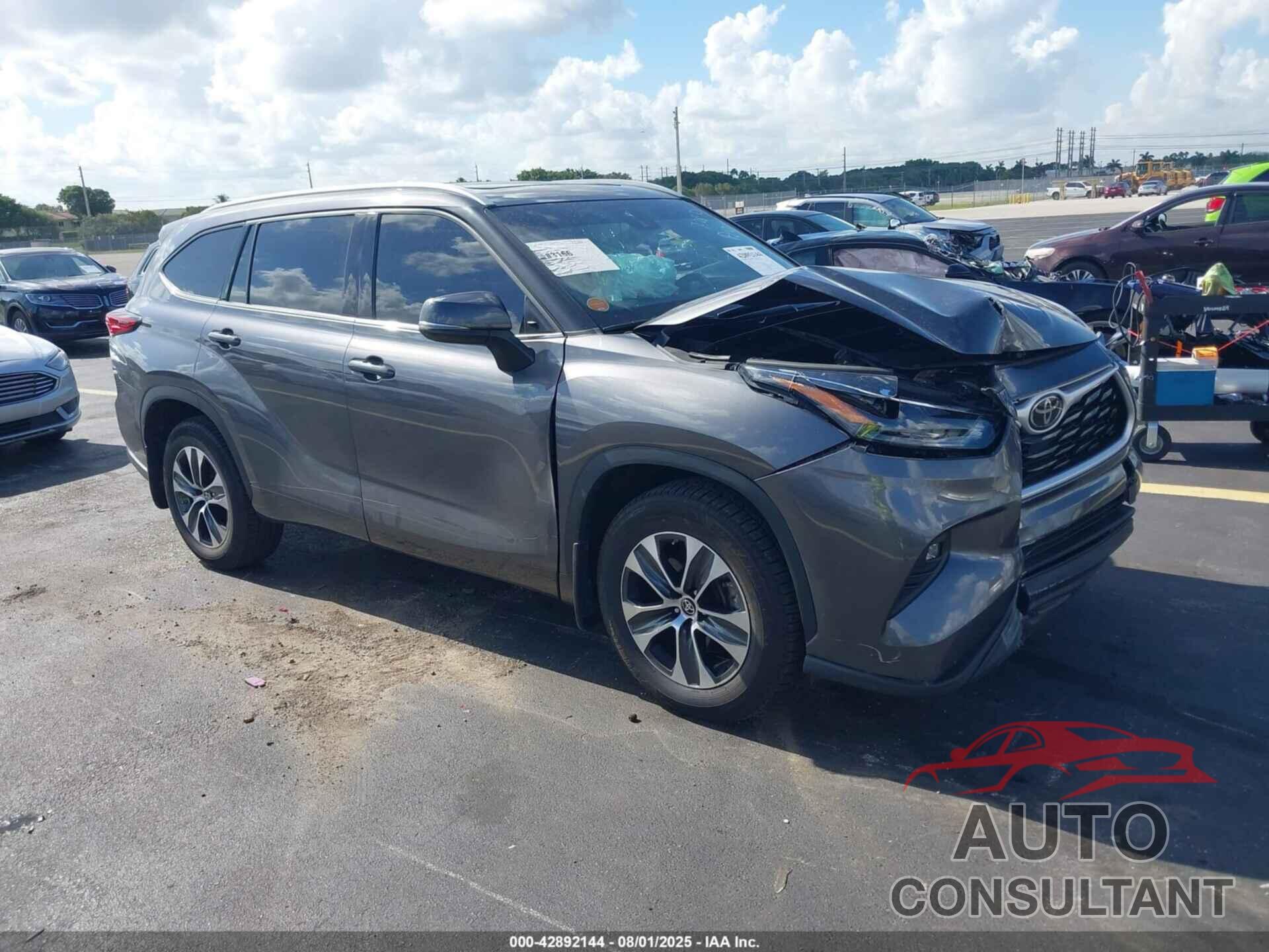 TOYOTA HIGHLANDER 2022 - 5TDHZRBH3NS214999