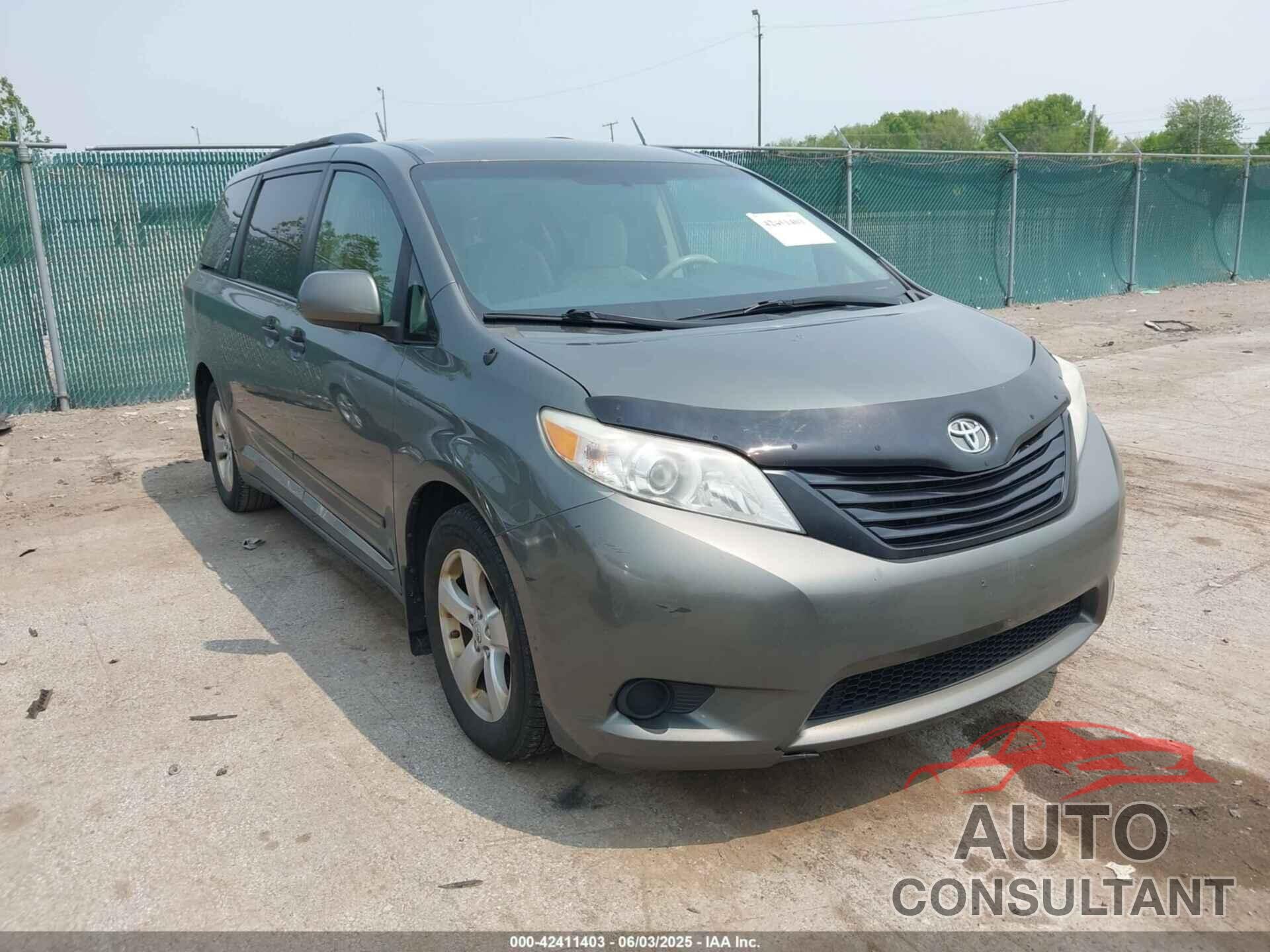 TOYOTA SIENNA 2011 - 5TDZK3DCXBS059225