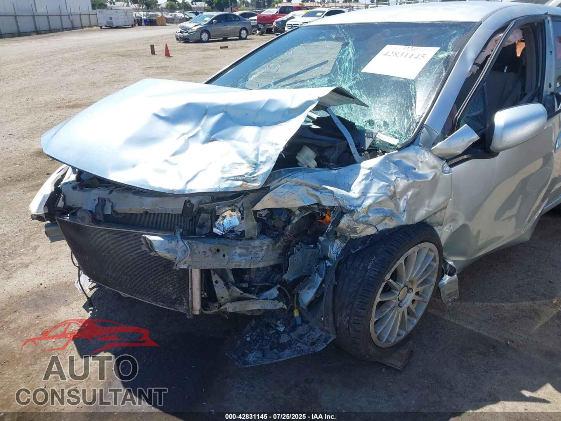 HONDA INSIGHT 2012 - JHMZE2H55CS004671