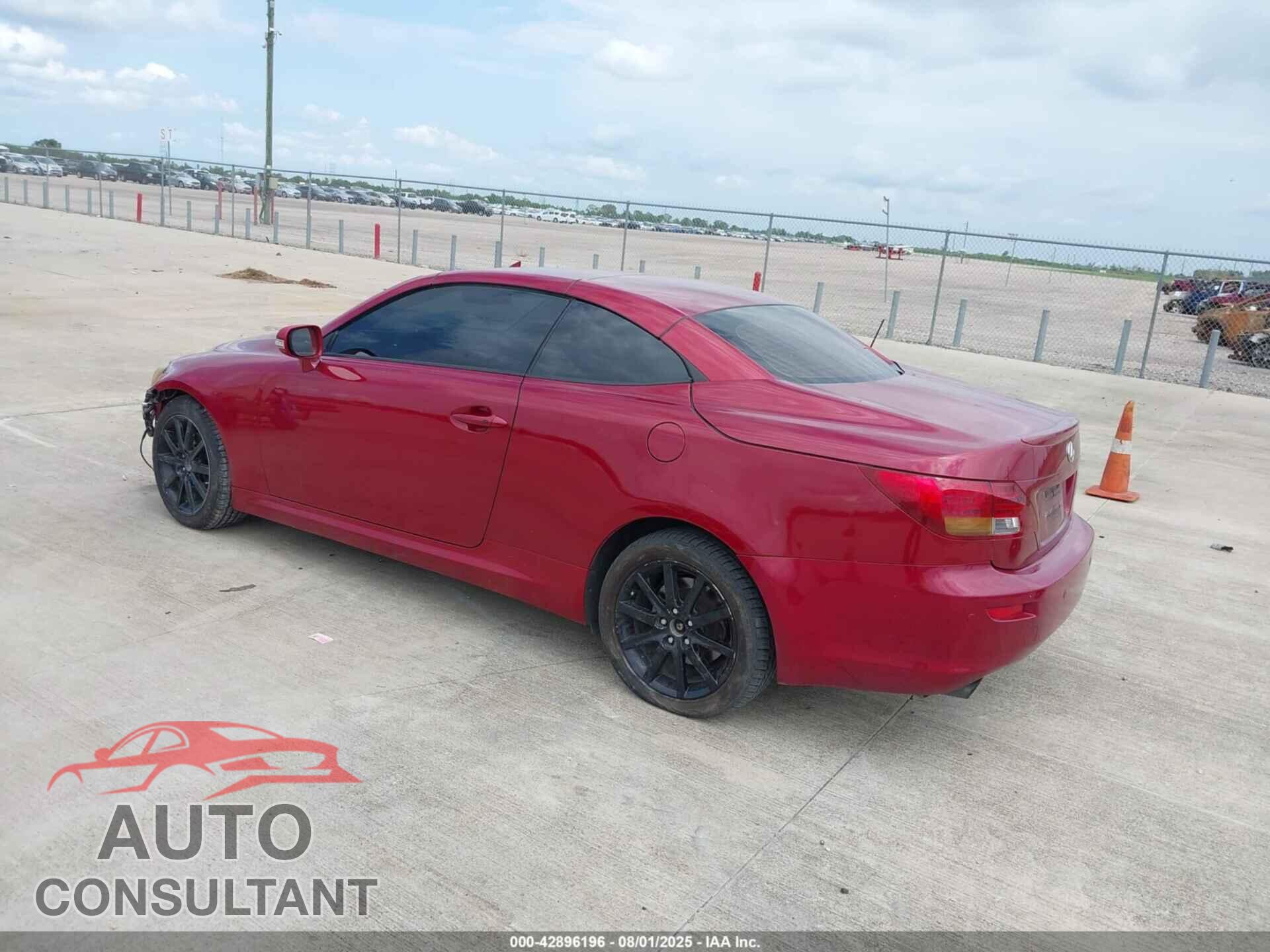 LEXUS IS 250C 2010 - JTHFF2C21A2508709