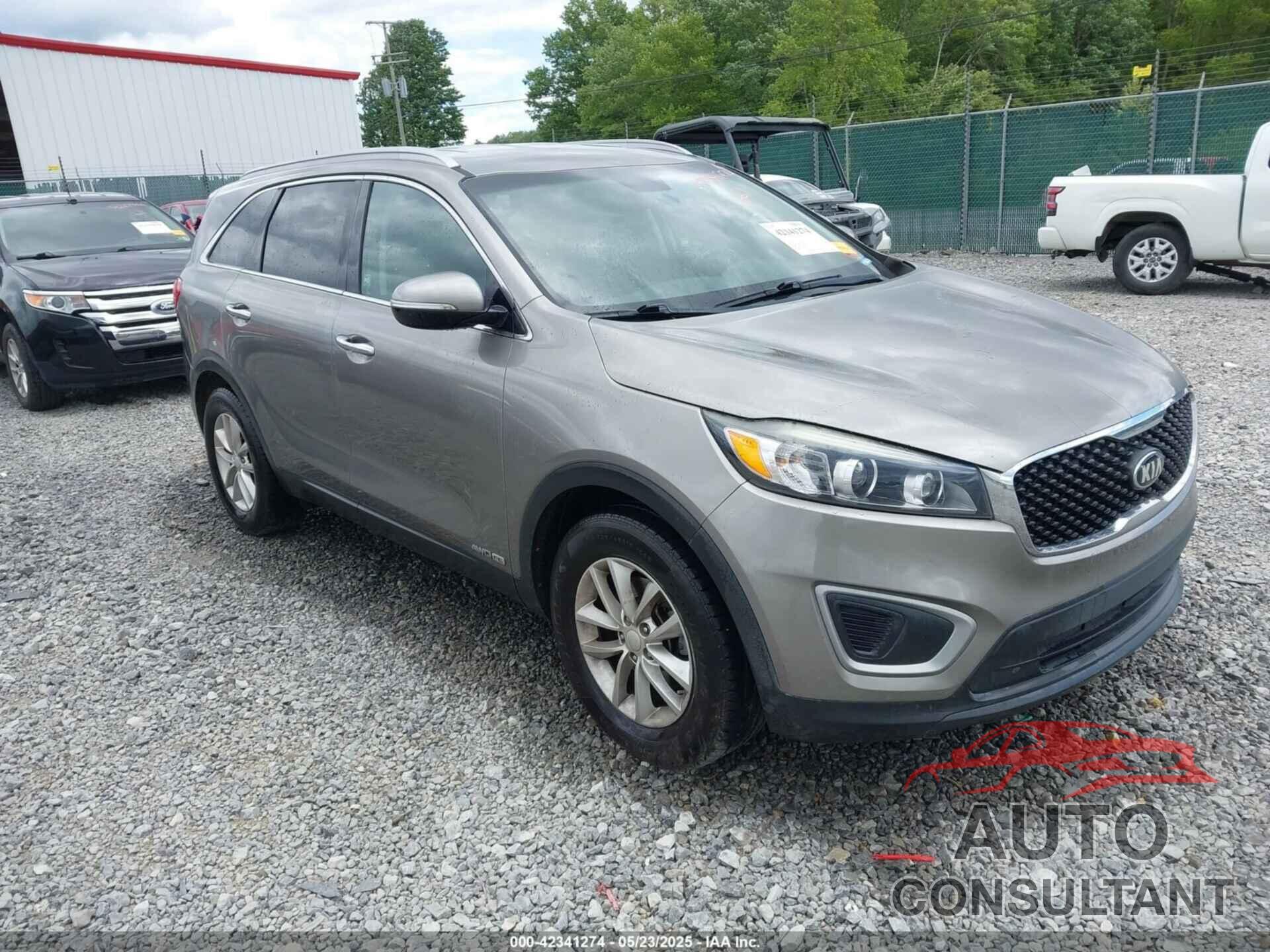 KIA SORENTO 2018 - 5XYPGDA52JG365934