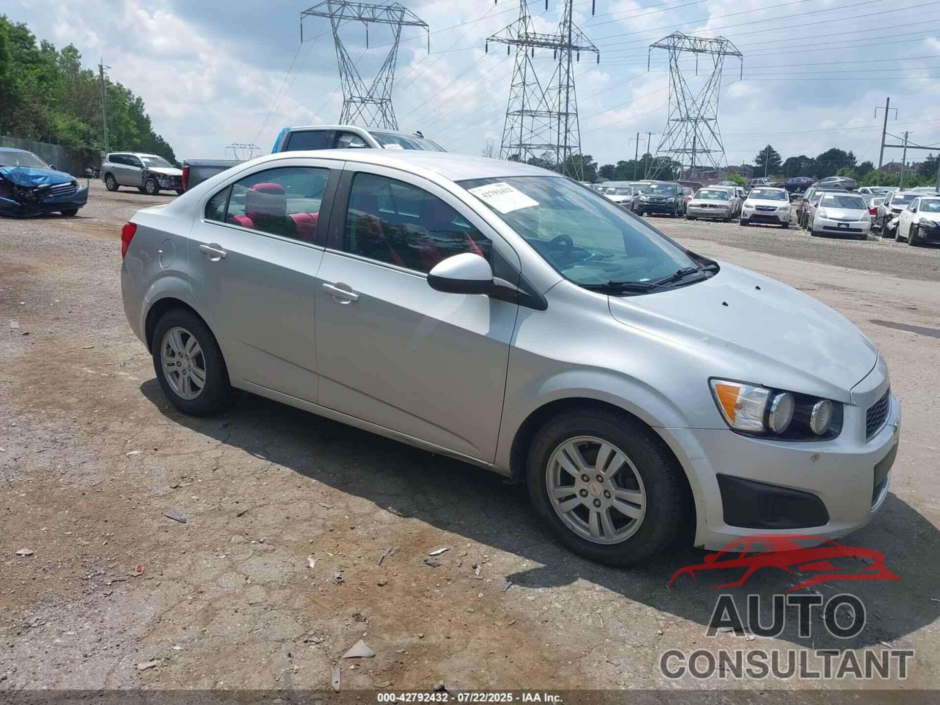 CHEVROLET SONIC 2012 - 1G1JC5SHXC4128988
