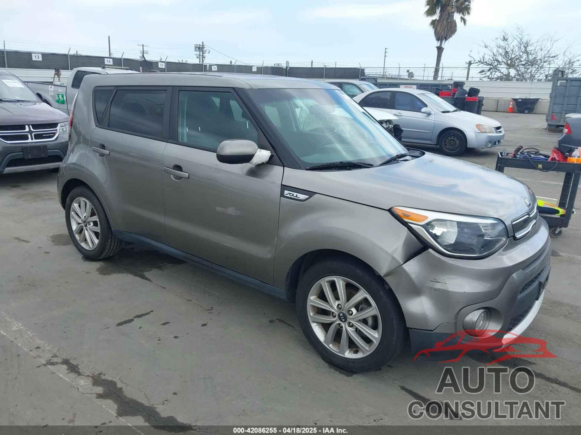 KIA SOUL 2018 - KNDJP3A5XJ7579843