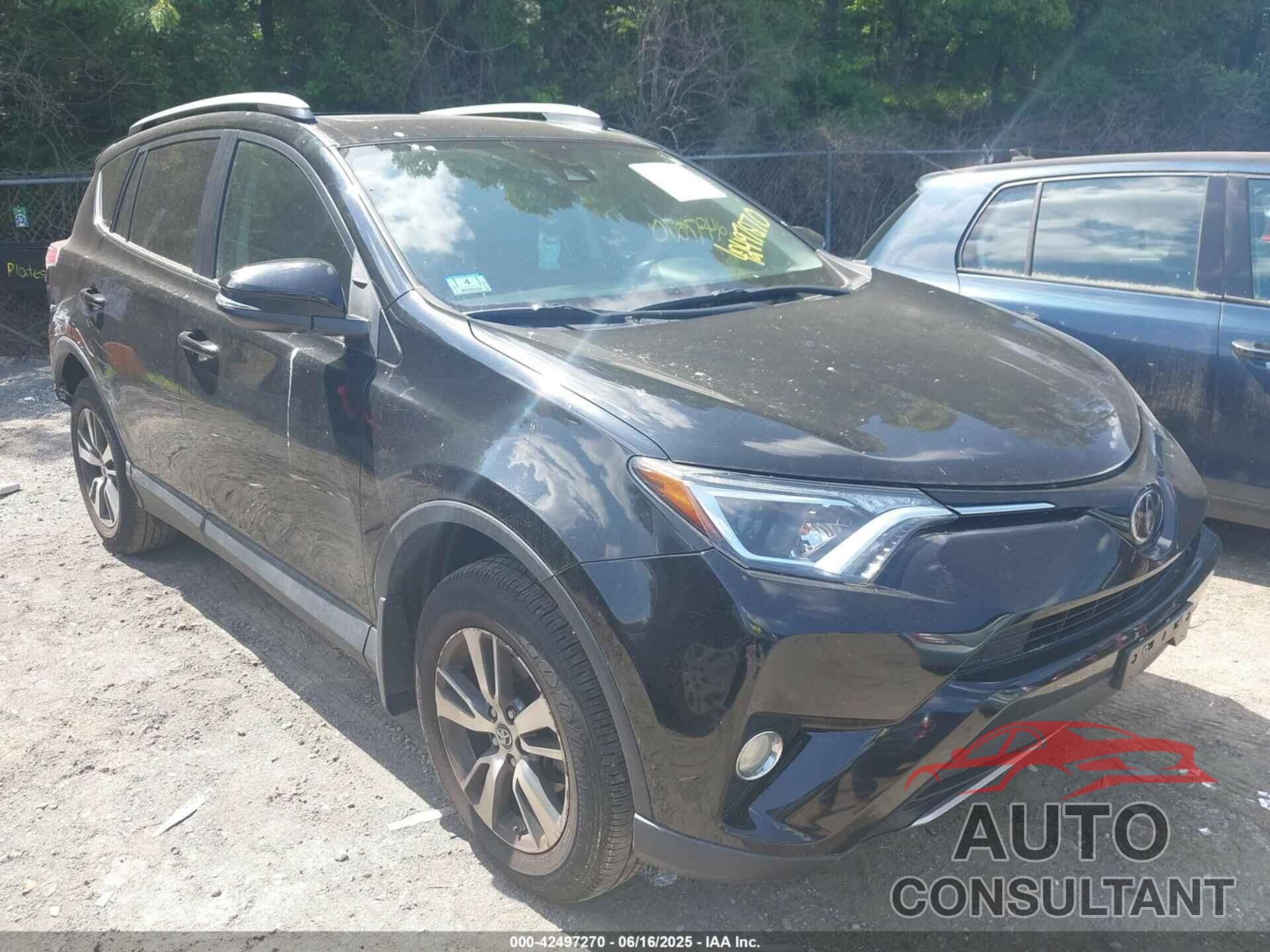 TOYOTA RAV4 2018 - 2T3RFREV1JW842762