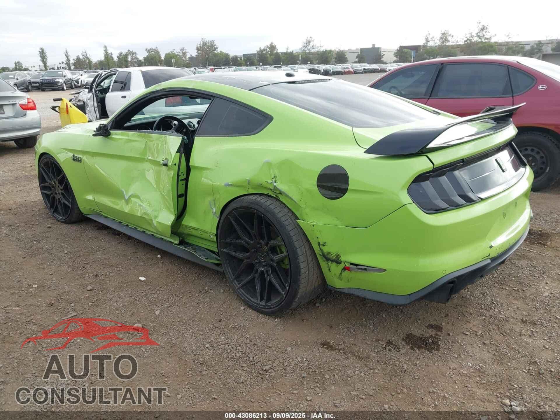 FORD MUSTANG 2020 - 1FA6P8TH2L5121325