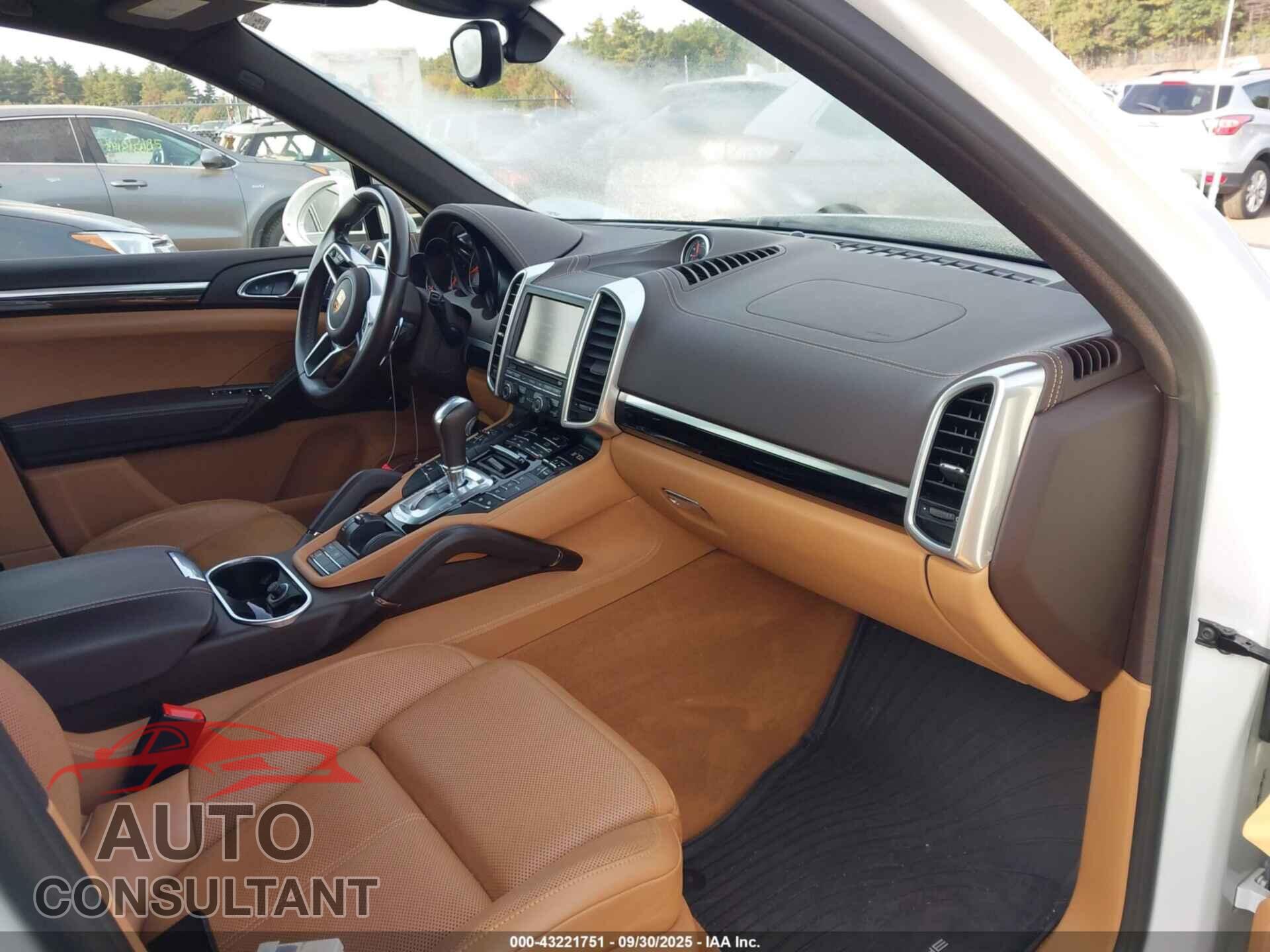 PORSCHE CAYENNE 2016 - WP1AB2A22GLA96716