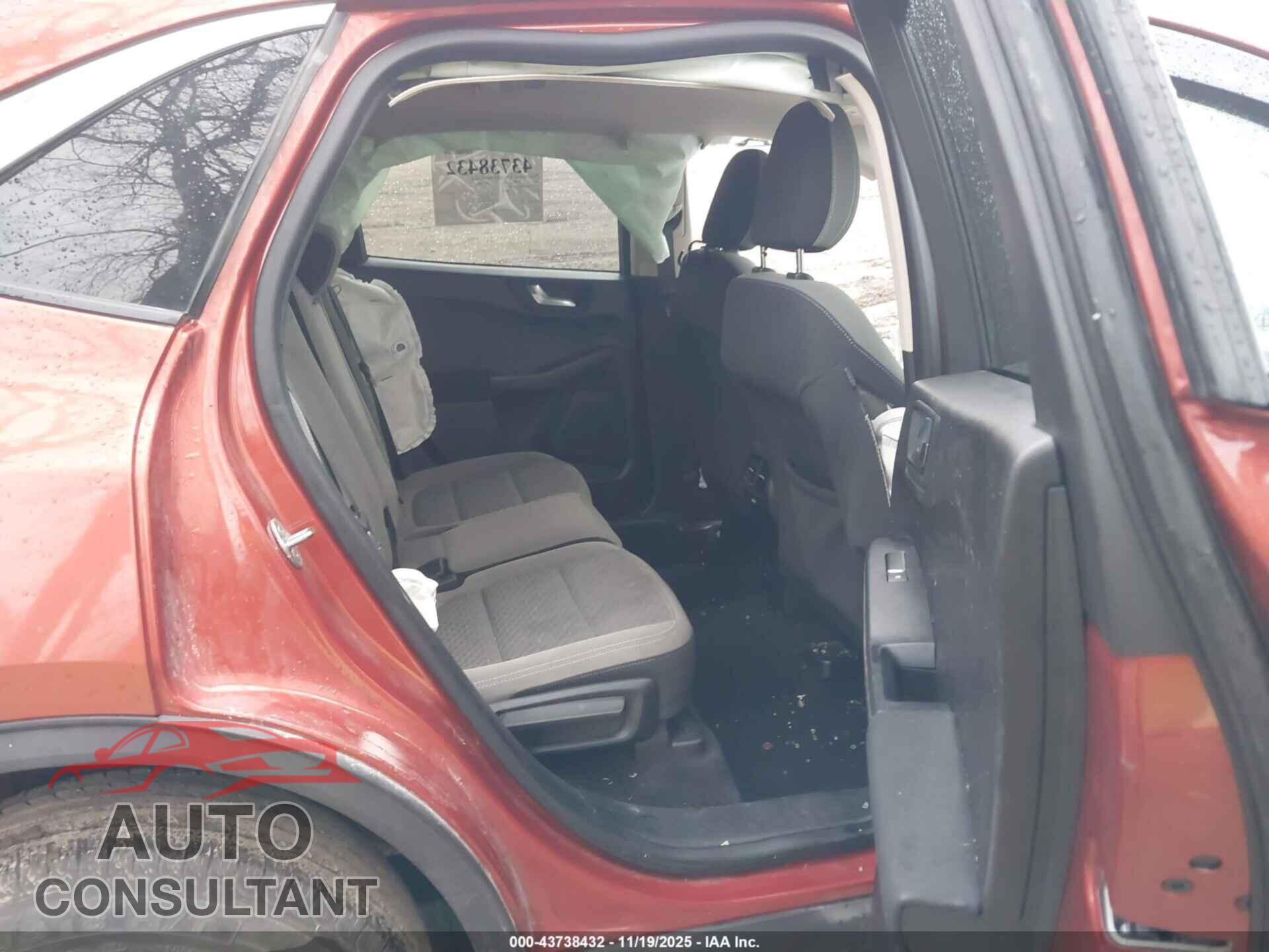 FORD ESCAPE 2020 - 1FMCU9G64LUA34399