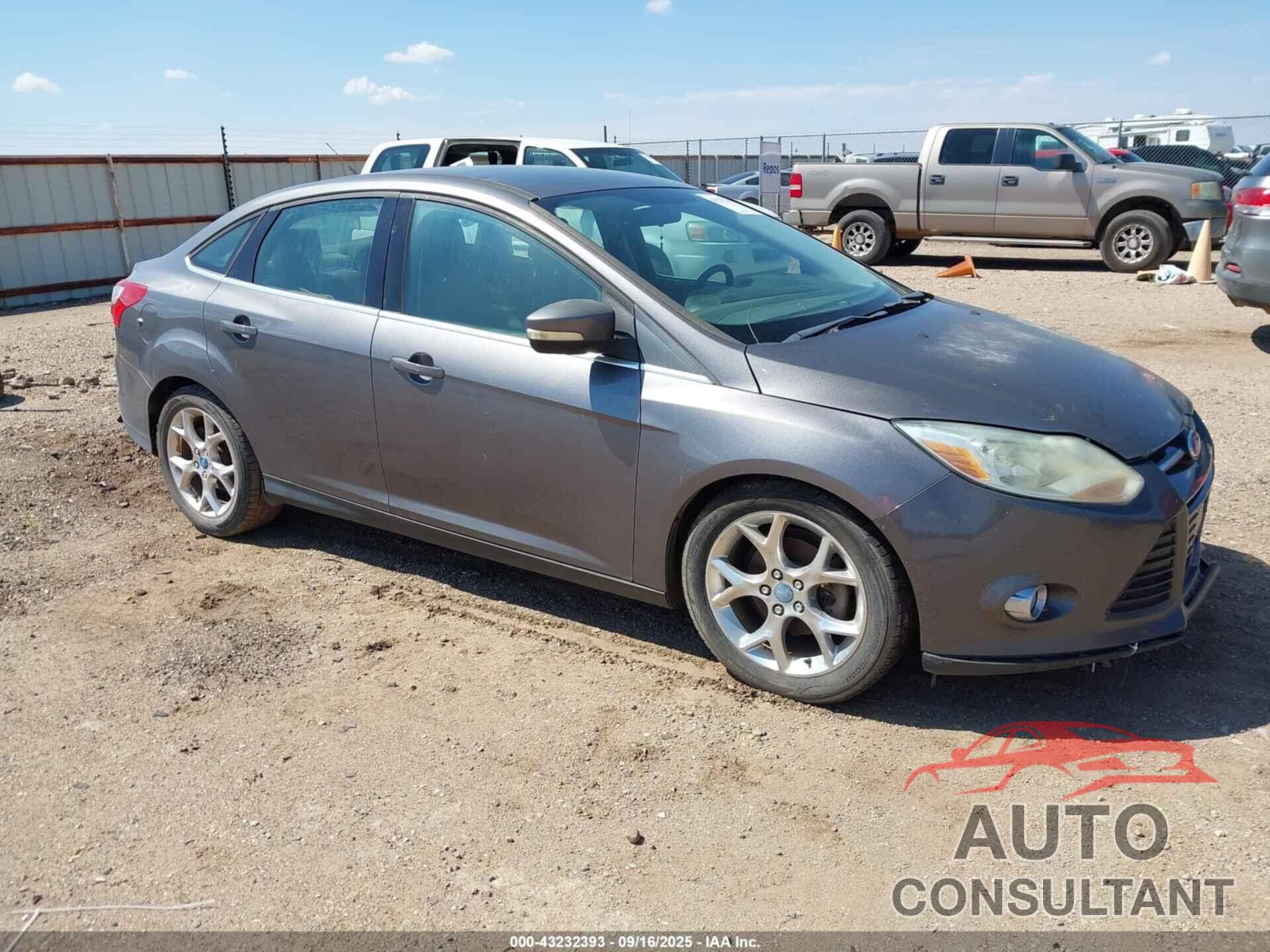 FORD FOCUS 2012 - 1FAHP3H26CL160432