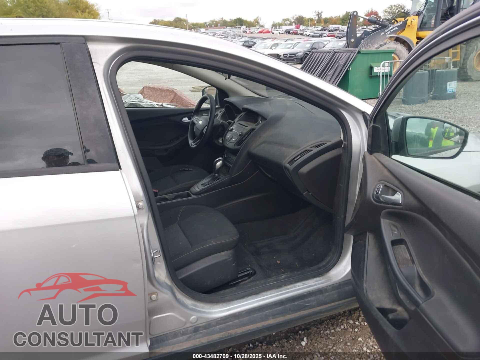 FORD FOCUS 2016 - 1FADP3F25GL378854