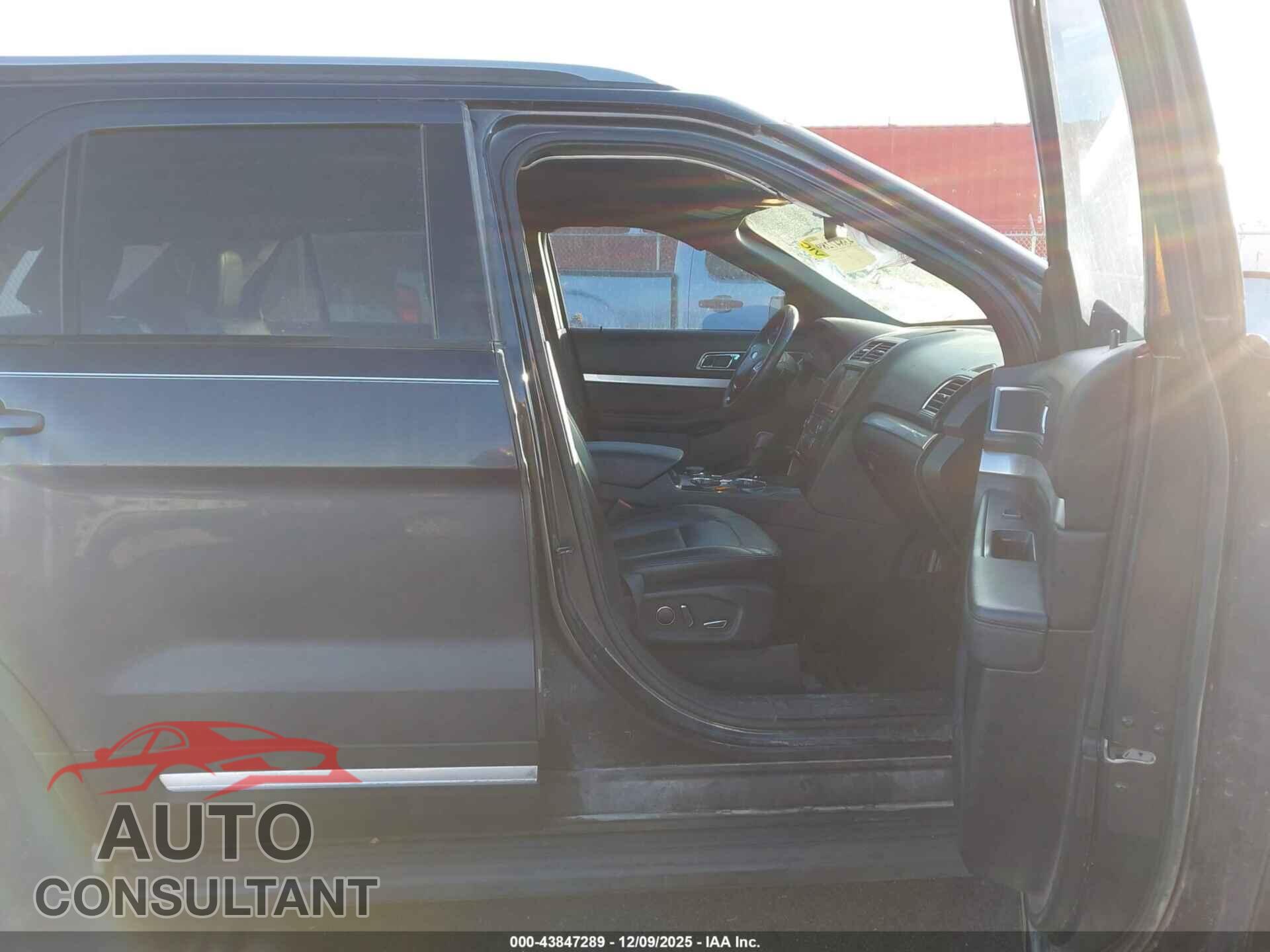 FORD EXPLORER 2017 - 1FM5K8D86HGC32017