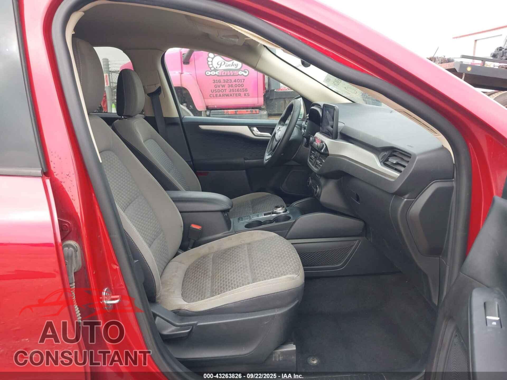 FORD ESCAPE 2020 - 1FMCU0G66LUA31905