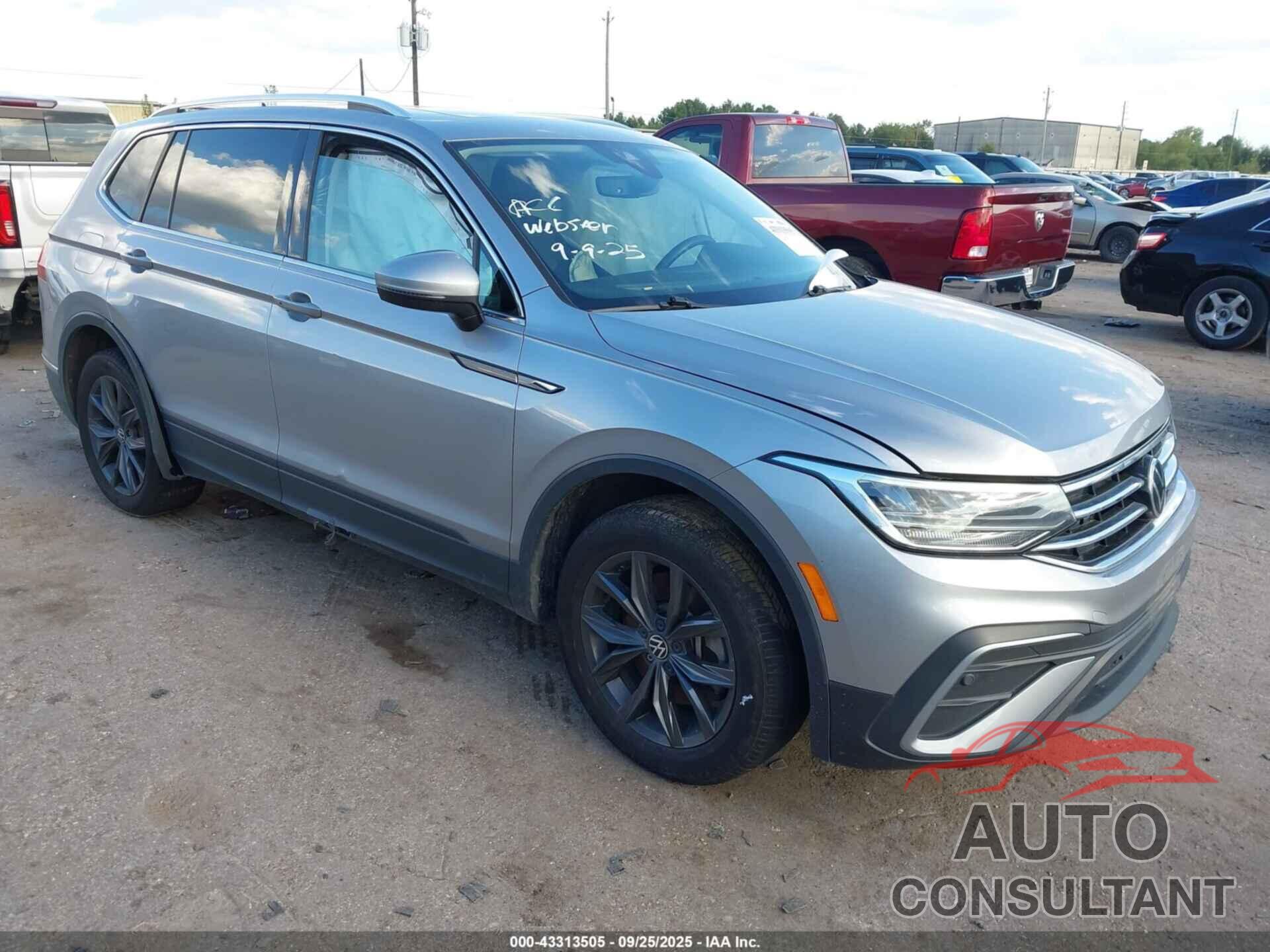 VOLKSWAGEN TIGUAN 2022 - 3VV3B7AX0NM172434
