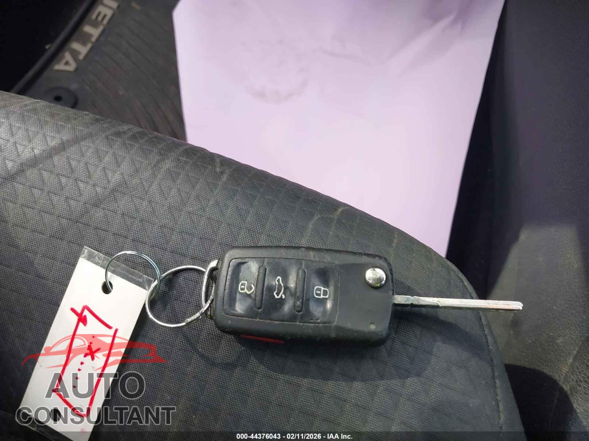 VOLKSWAGEN JETTA 2015 - 3VWD17AJ3FM407313