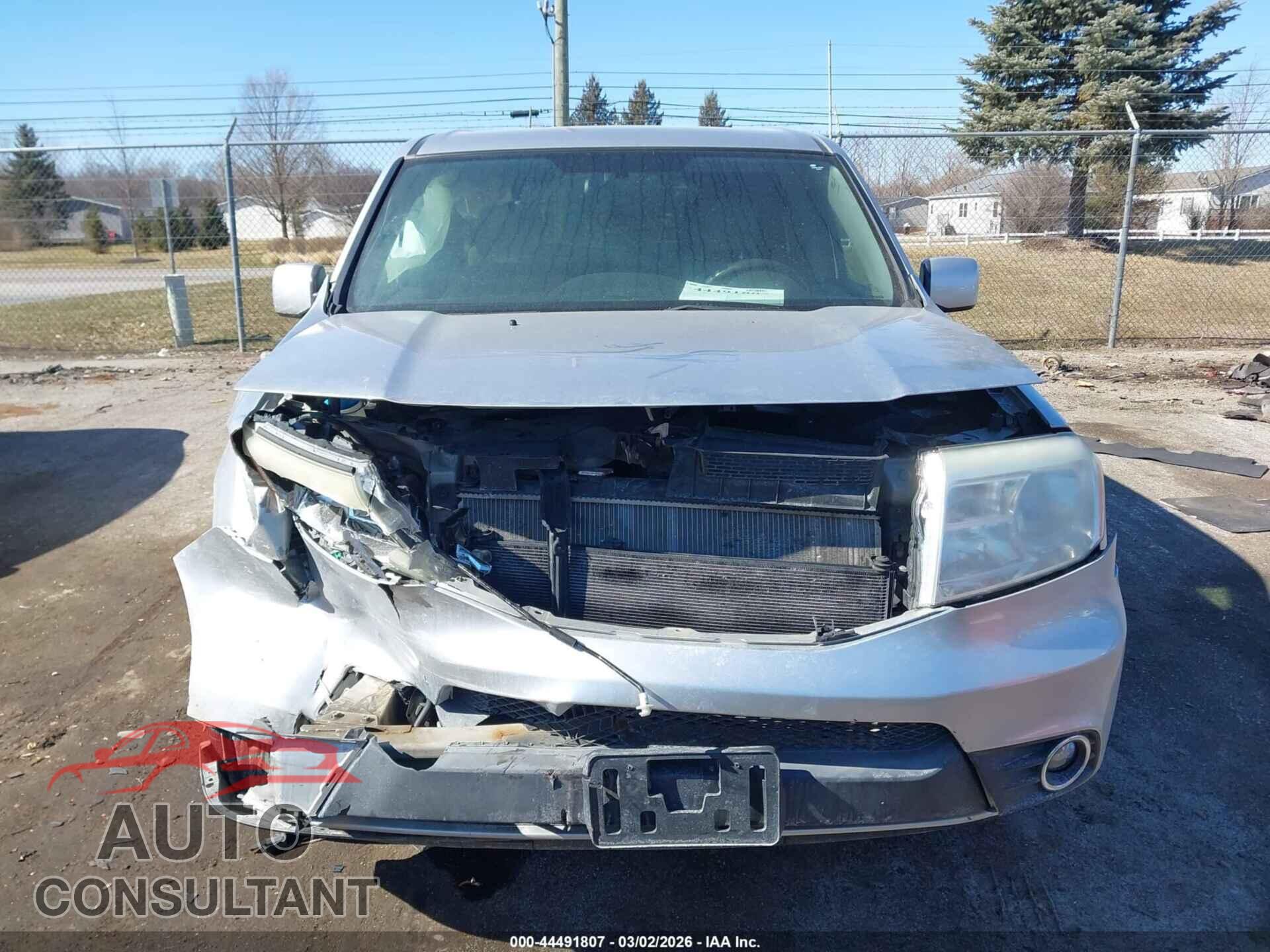HONDA PILOT 2014 - 5FNYF4H44EB024357