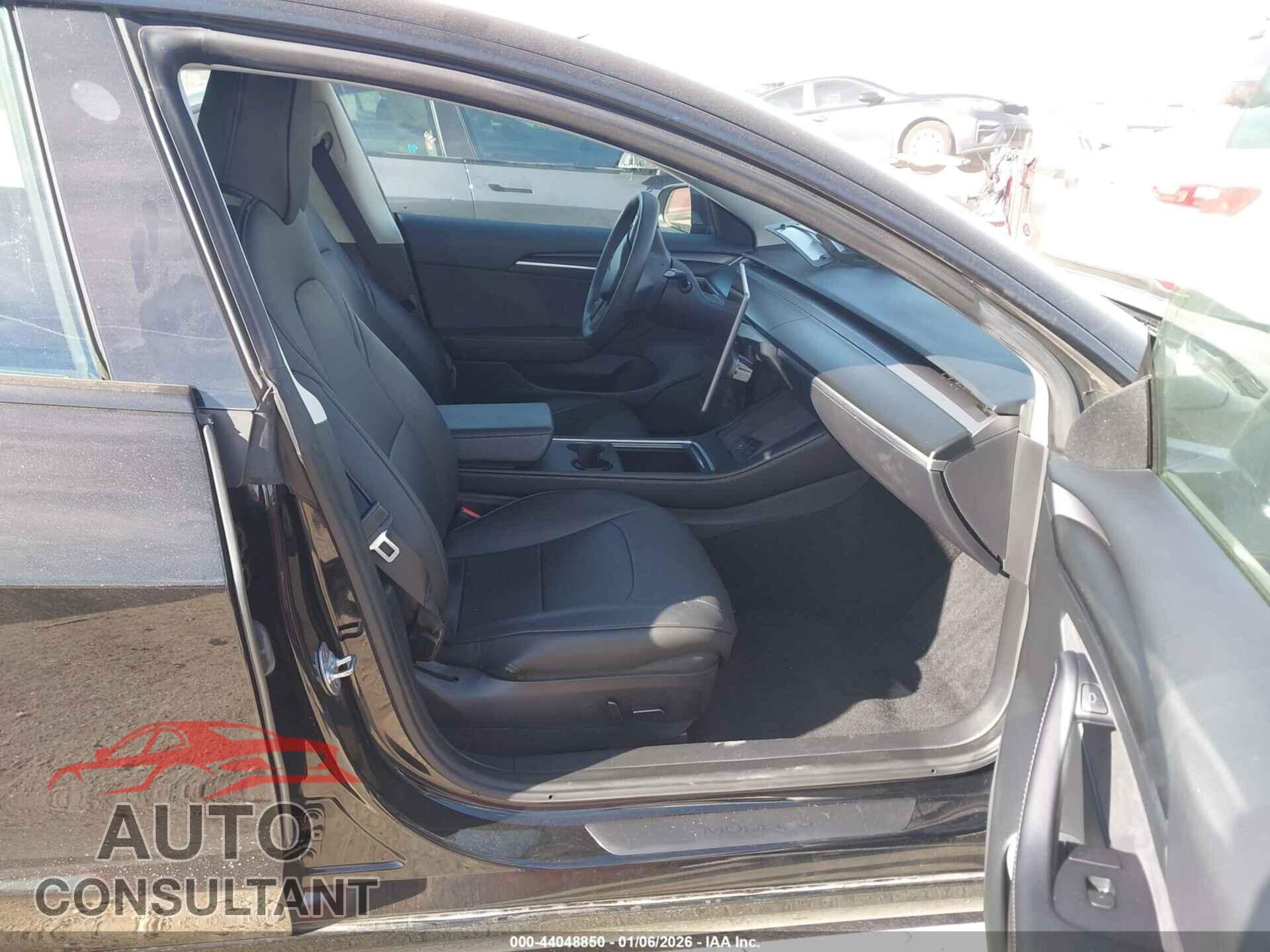TESLA MODEL 3 2023 - 5YJ3E1EA8PF453431