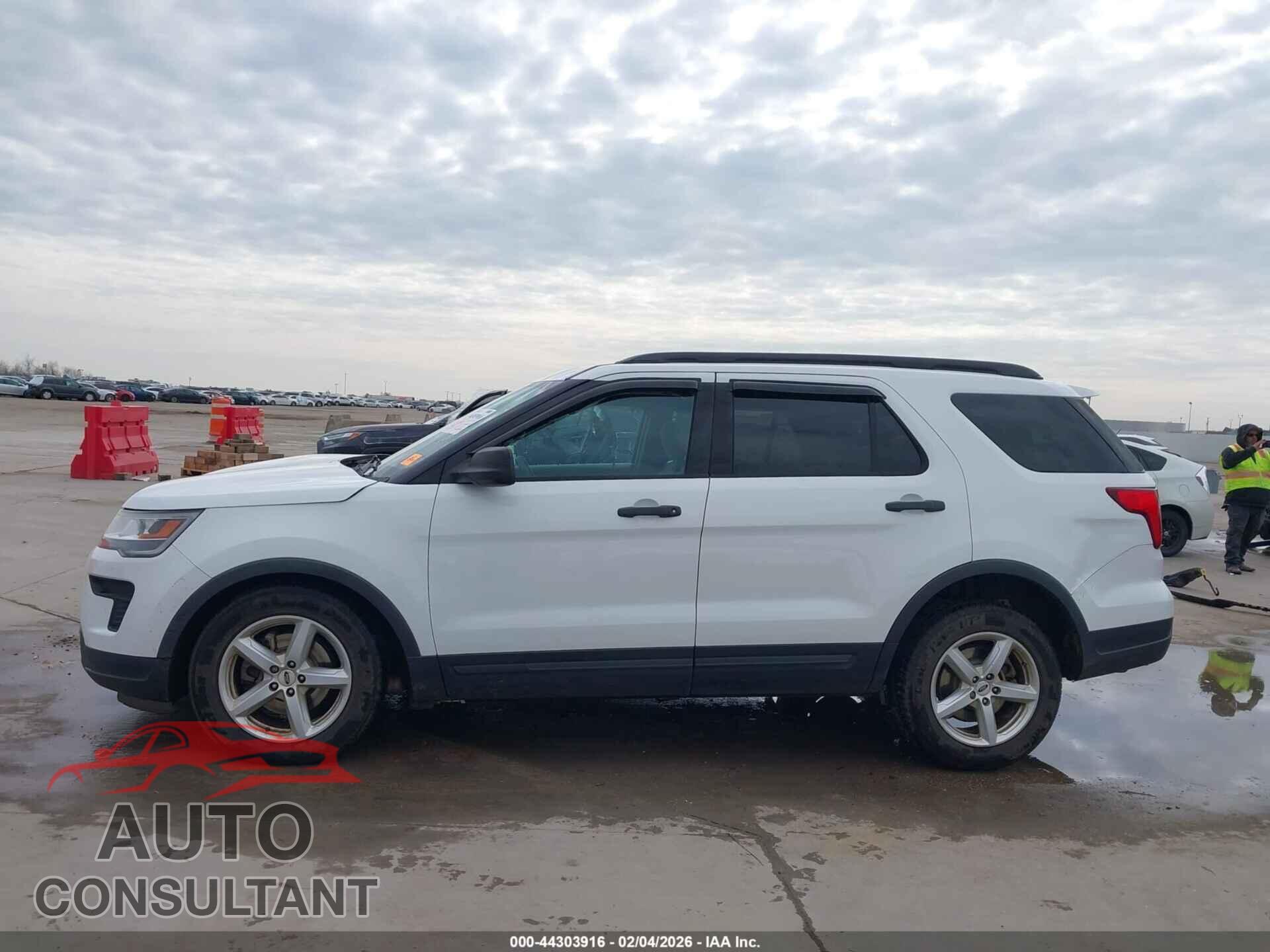 FORD EXPLORER 2018 - 1FM5K7B88JGB78223