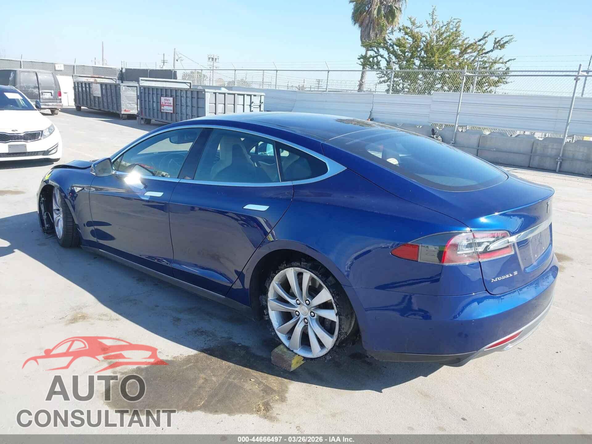 TESLA MODEL S 2015 - 5YJSA1S23FF088031