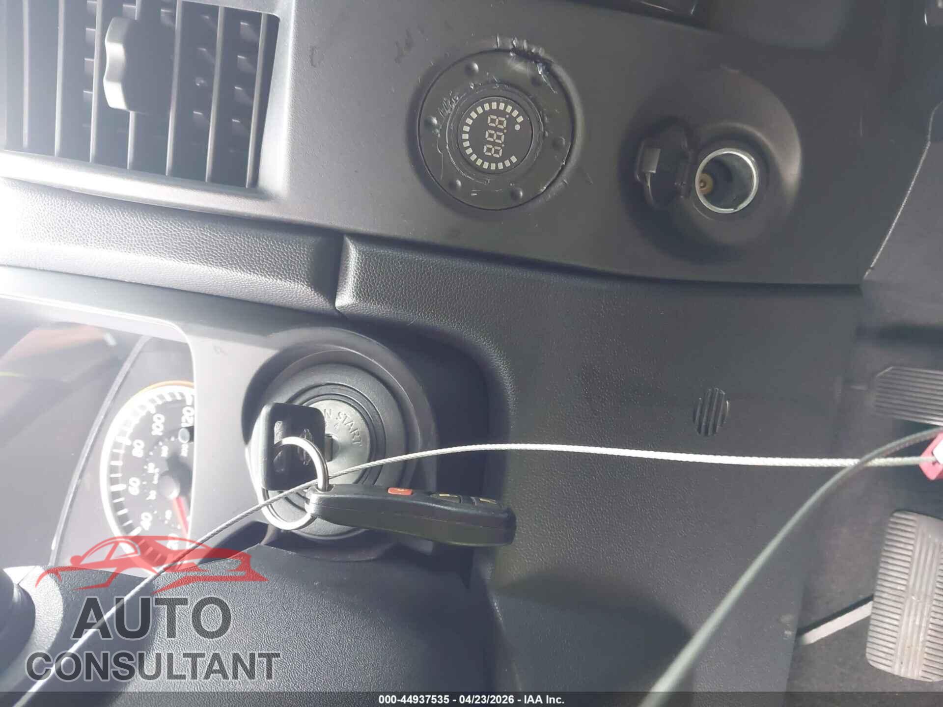 NISSAN TITAN 2015 - 1N6BA0ED1FN512666