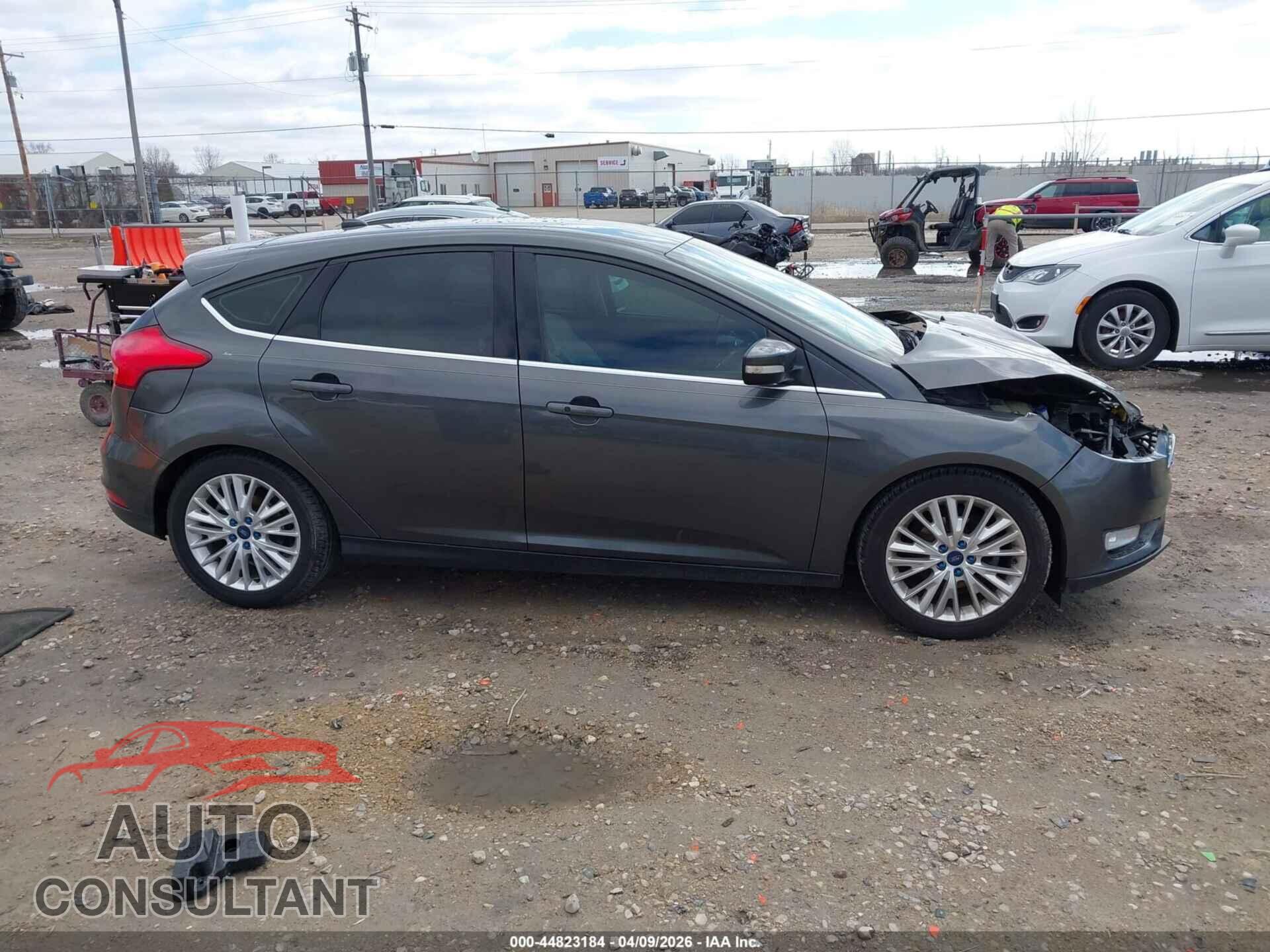FORD FOCUS 2015 - 1FADP3N28FL215566