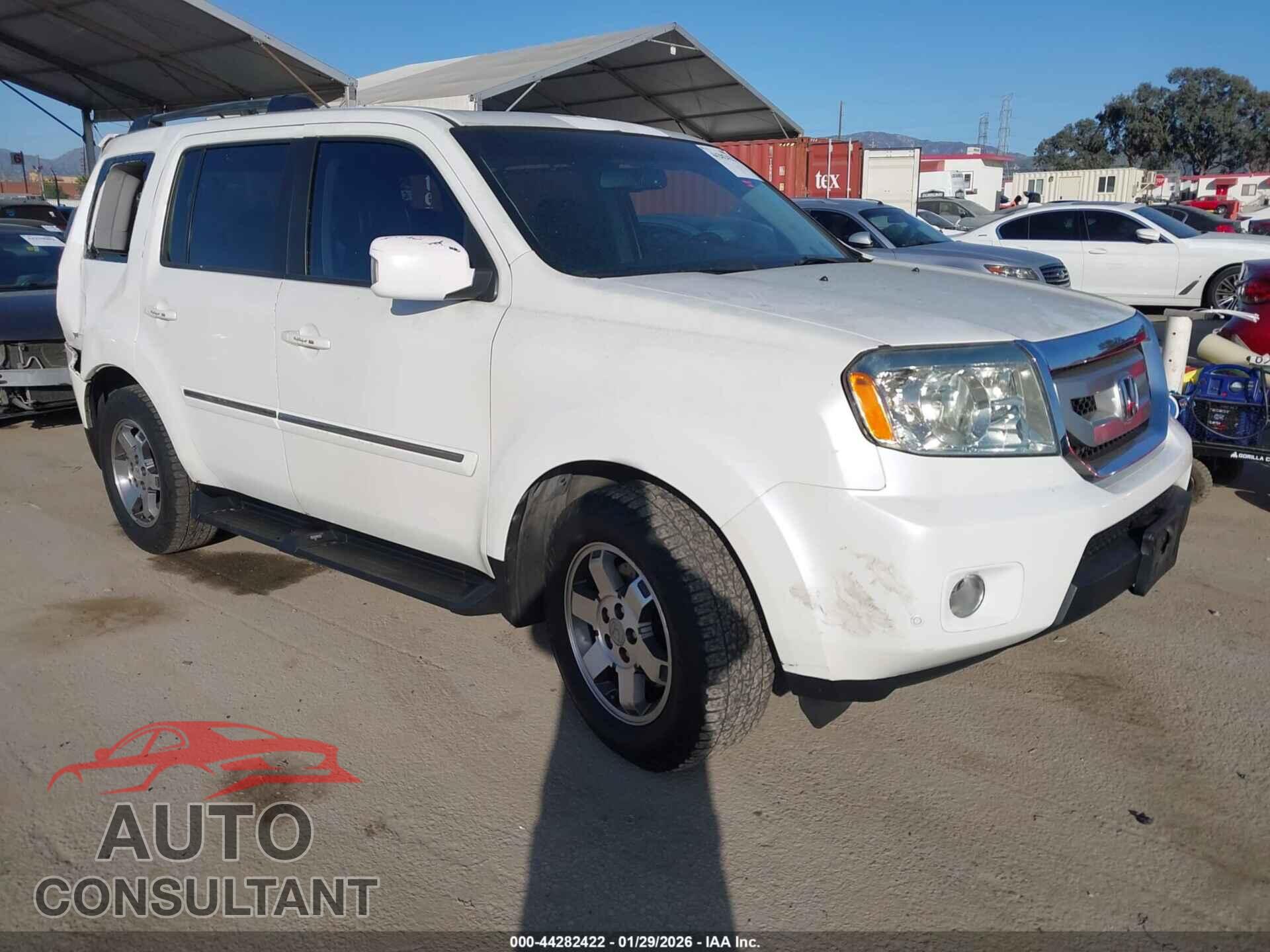 HONDA PILOT 2011 - 5FNYF4H90BB026338