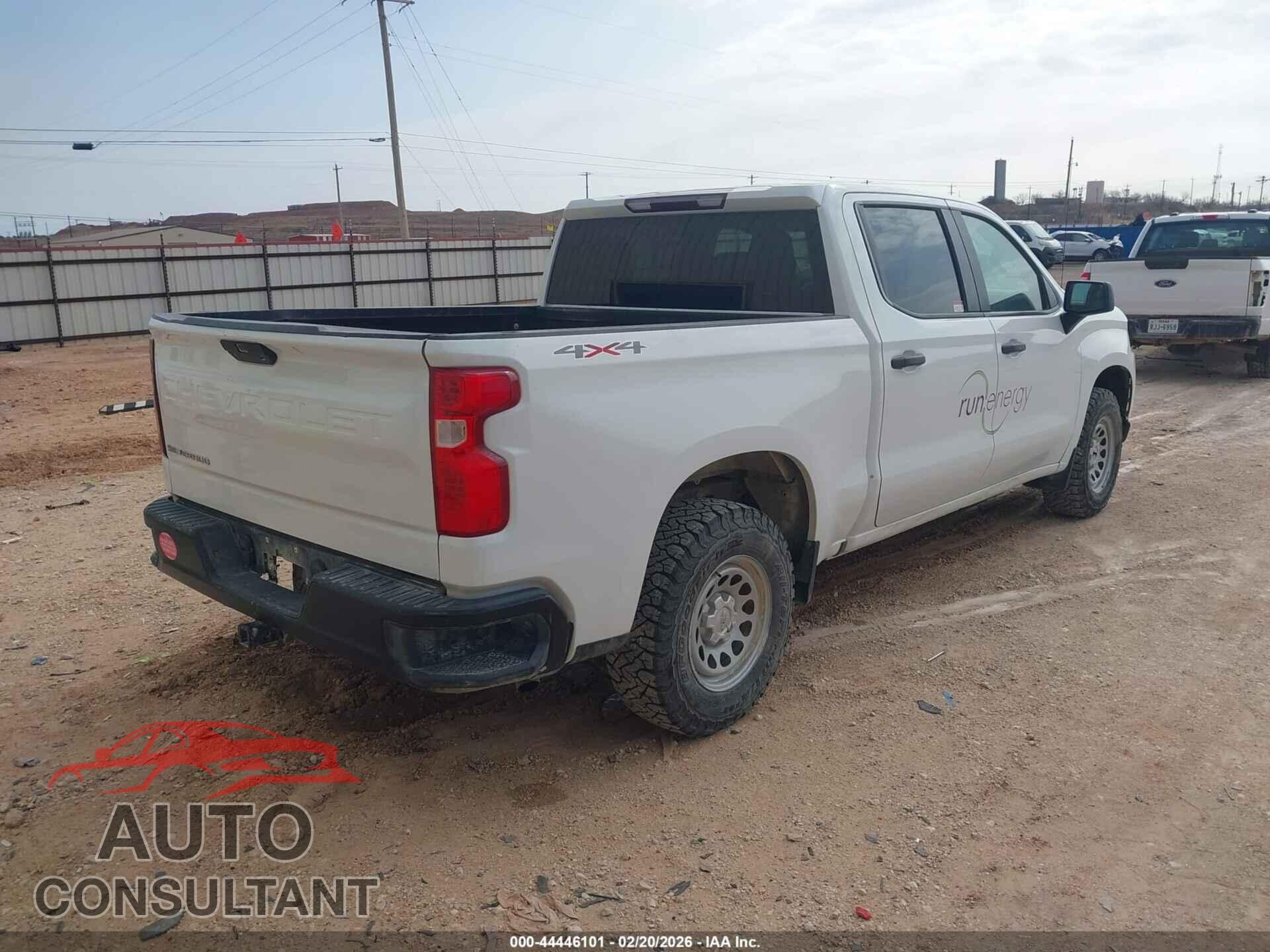 CHEVROLET SILVERADO 1500 2019 - 1GCUYAEF9KZ309509