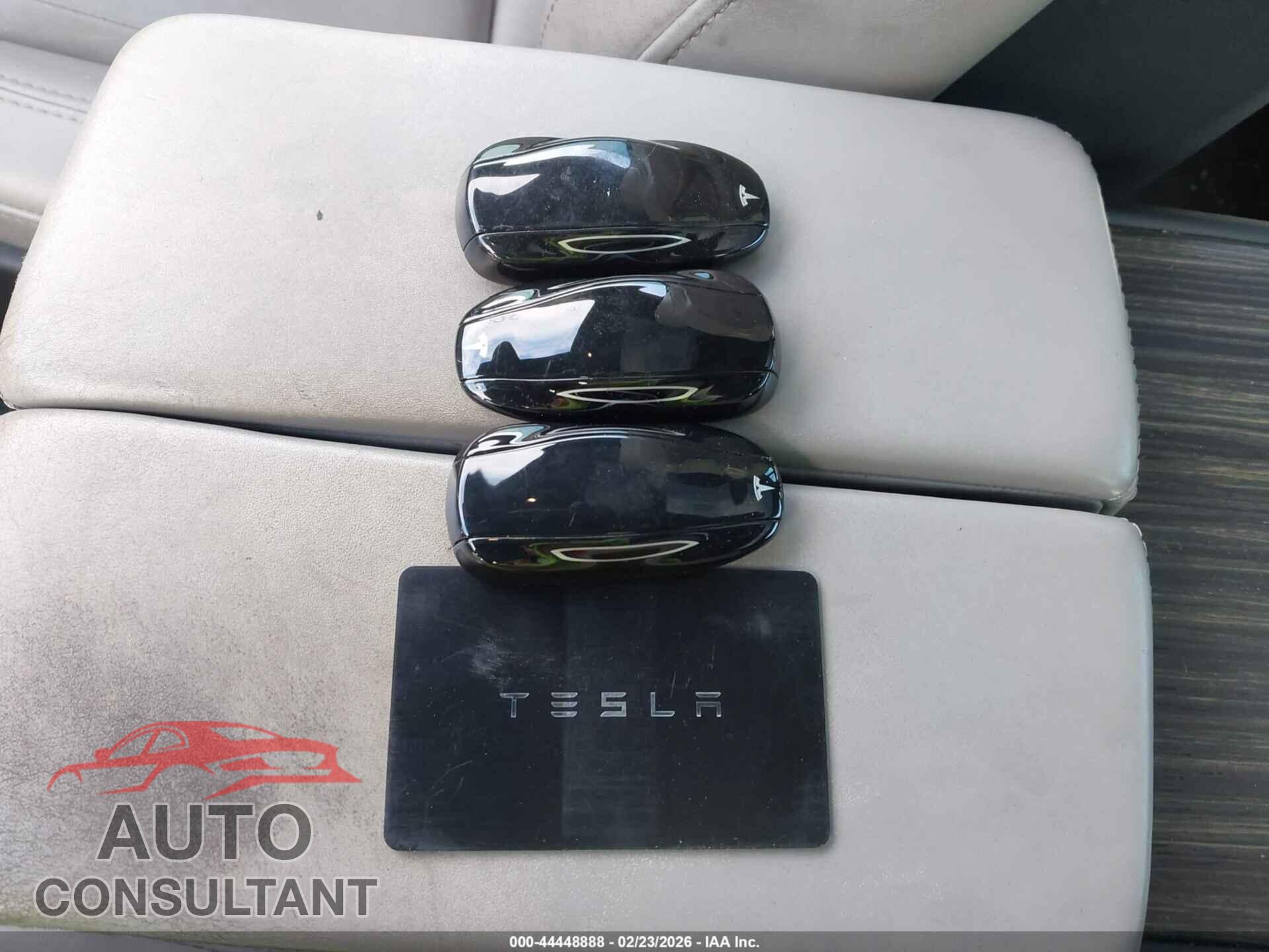 TESLA MODEL S 2016 - 5YJSA1E49GF126764